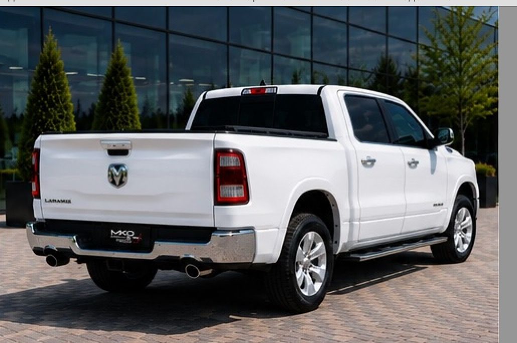 RAM 1500, Laramie 5.7HEMI 4x4 TOP vybava - fotka 3