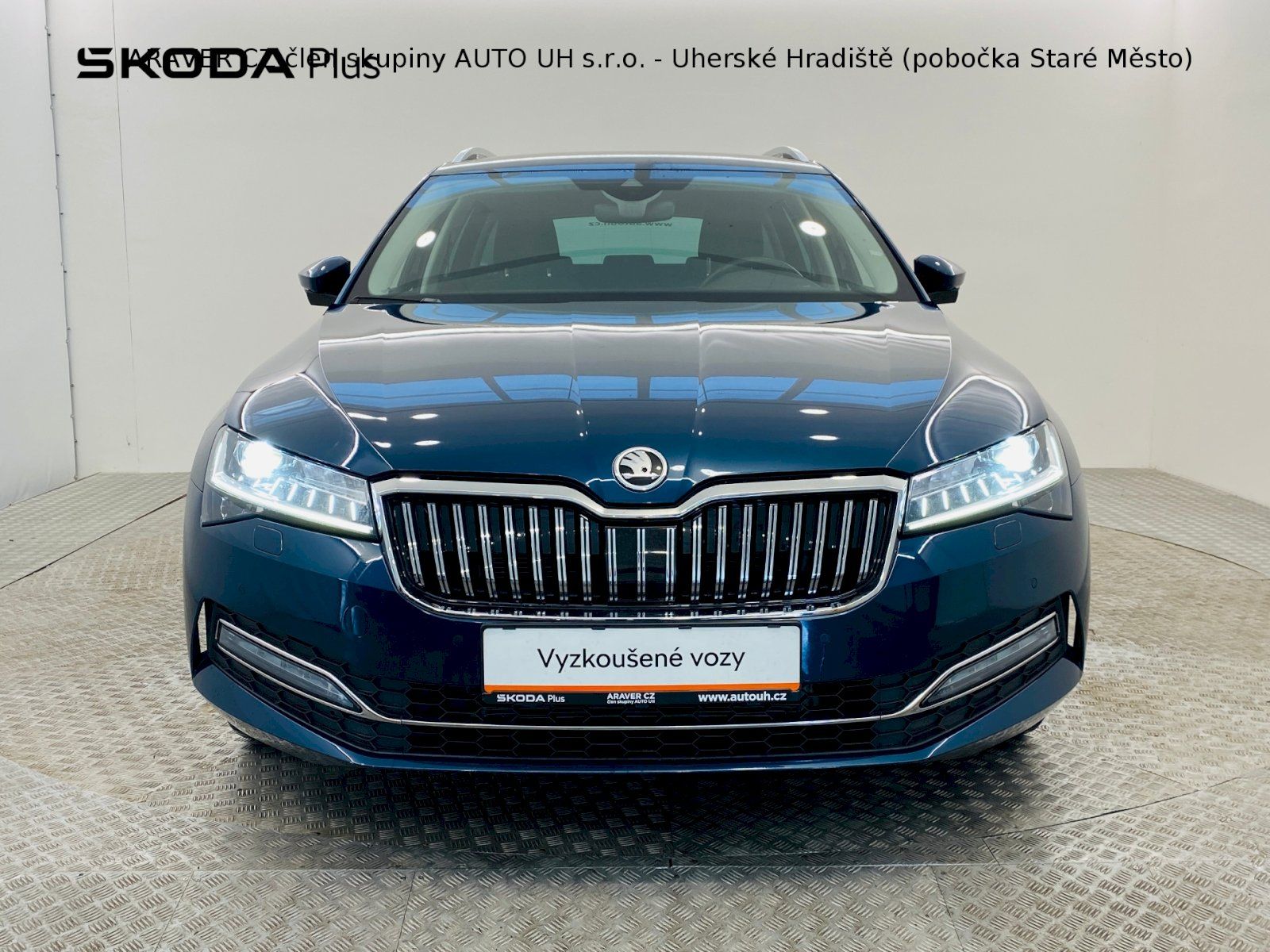 Škoda Superb, 2.0 TDI 110kW DSG Style - fotka 4