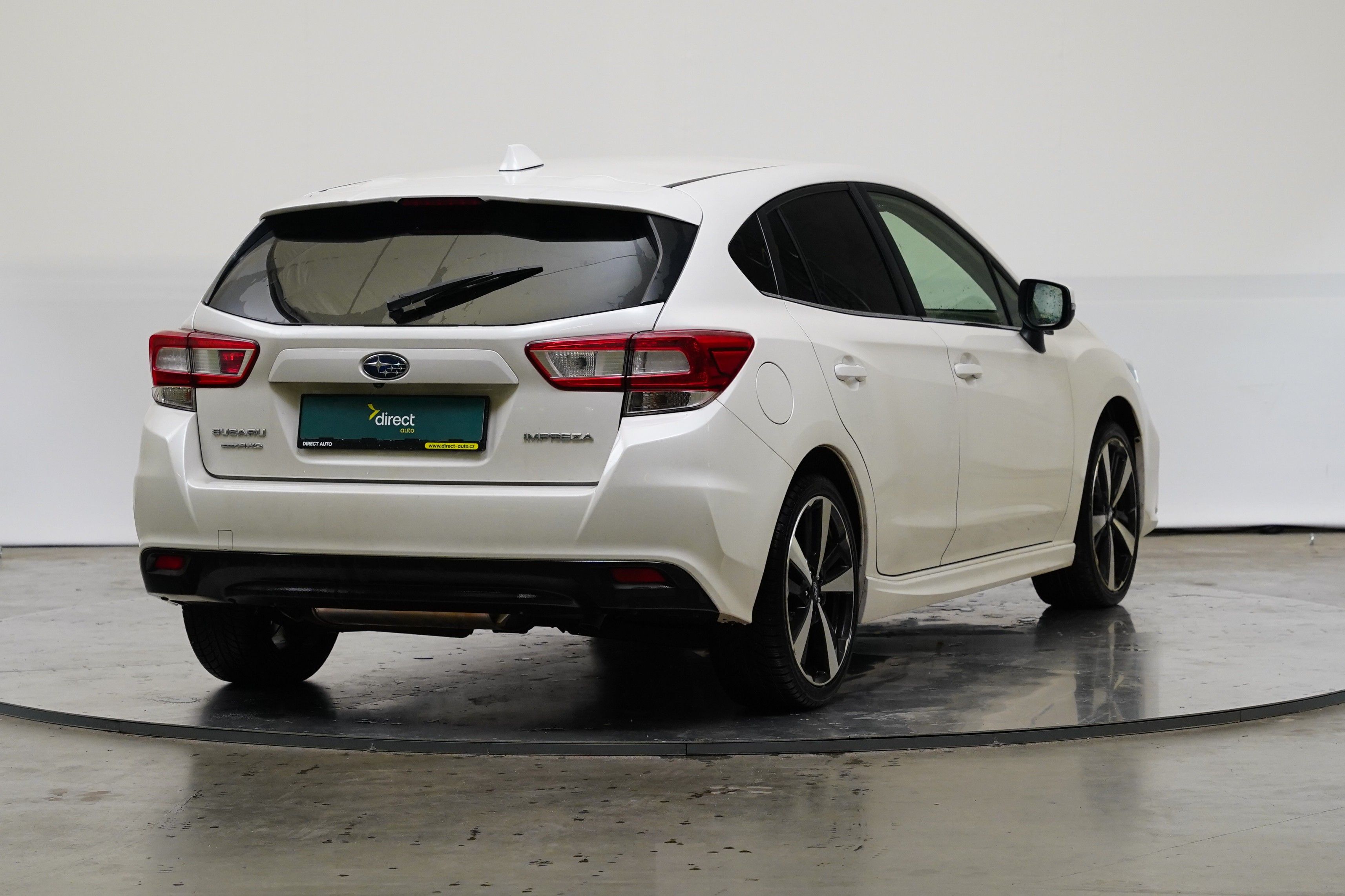 Subaru Impreza, 1.6 i 84 kW AWD Automatik - fotka 2