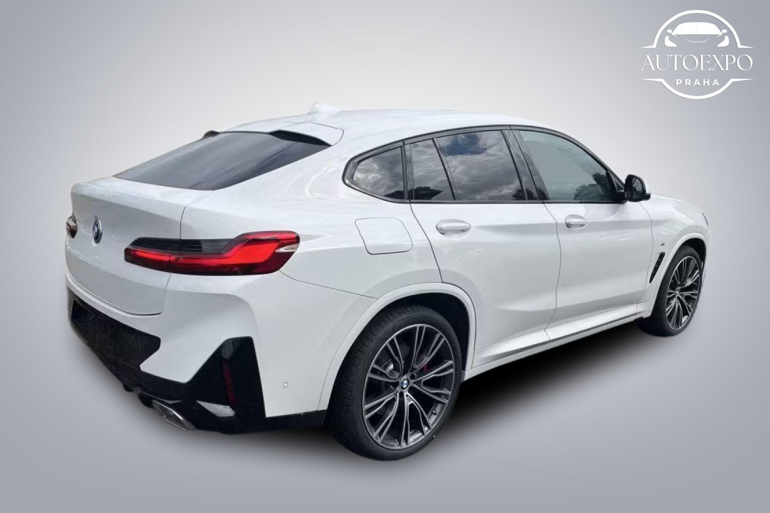 BMW X4, xDr 20d M SPORT - fotka 3