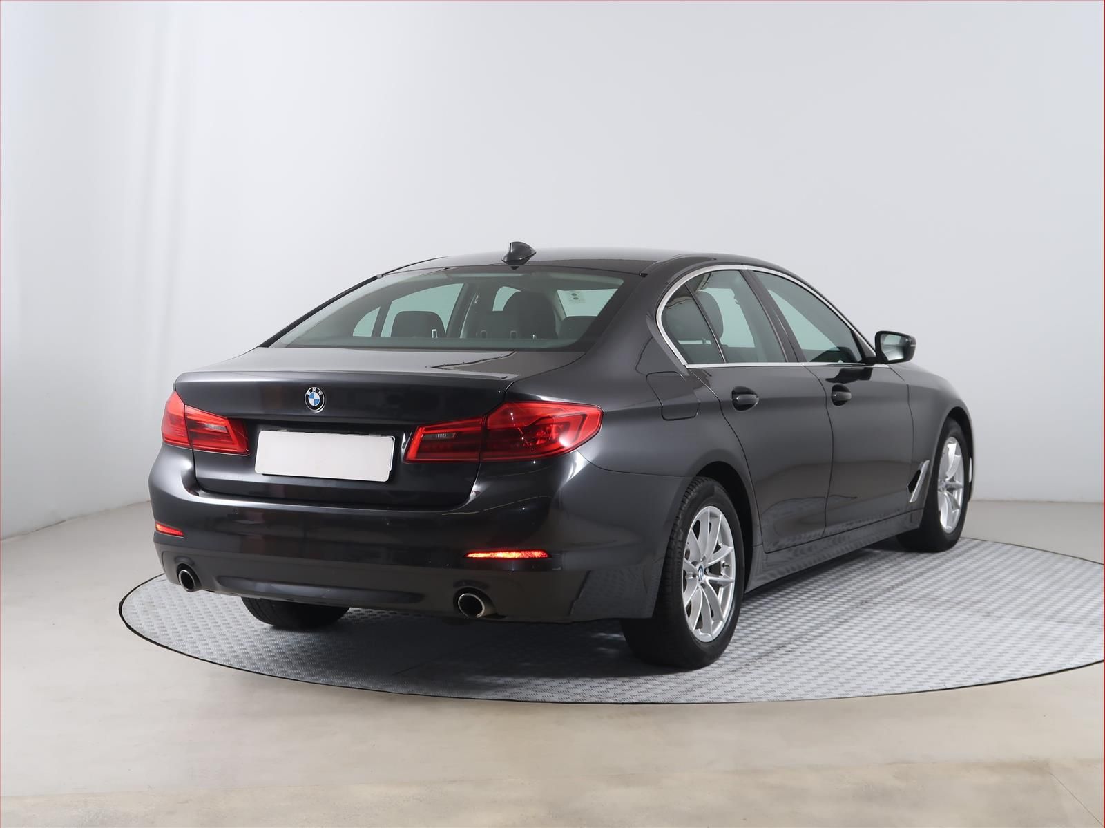 BMW Řada 5, 525d, Automat, Serv.kniha - fotka 5