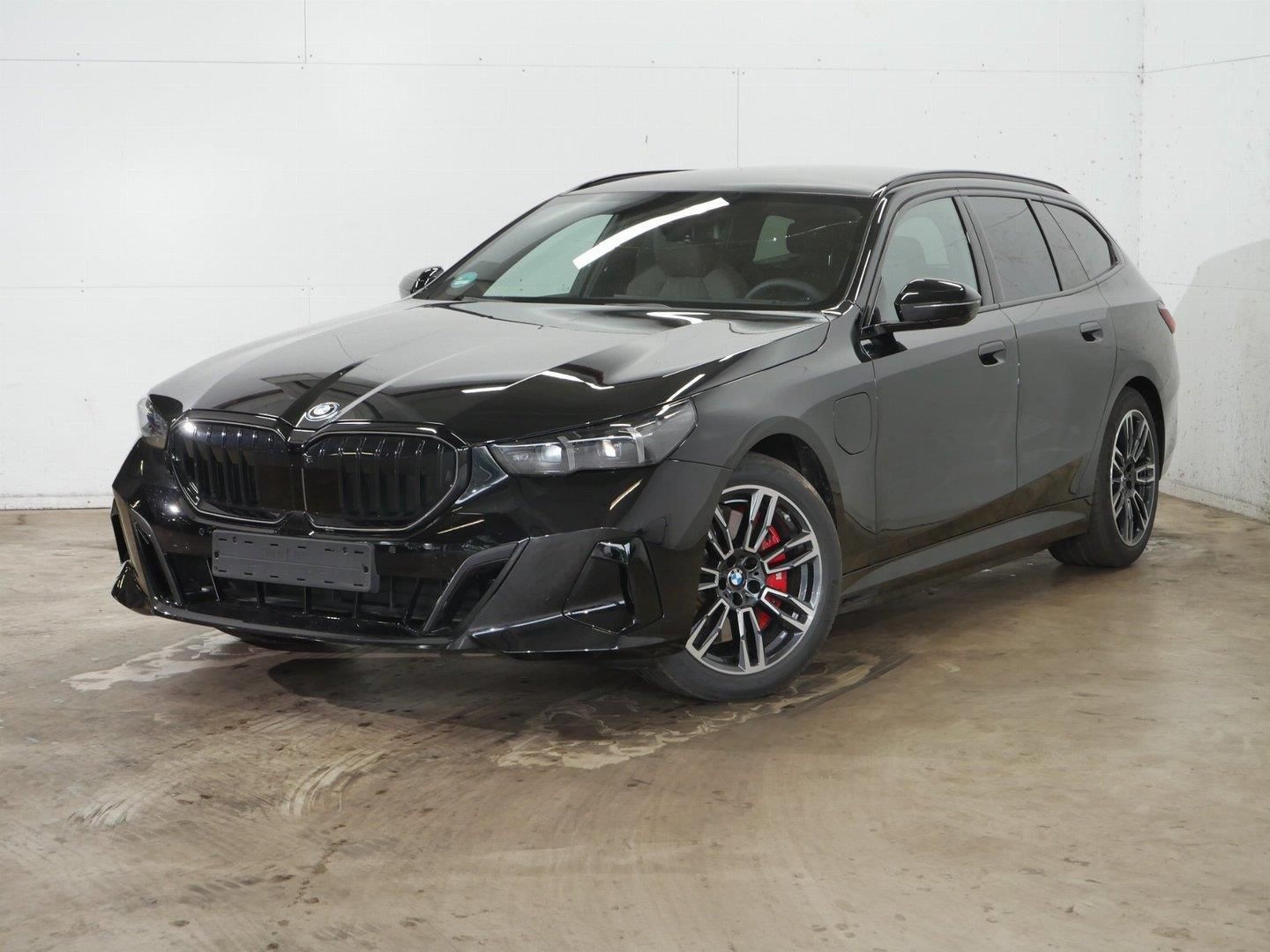 BMW Řada 5, 550e xDrive Touring M PRO