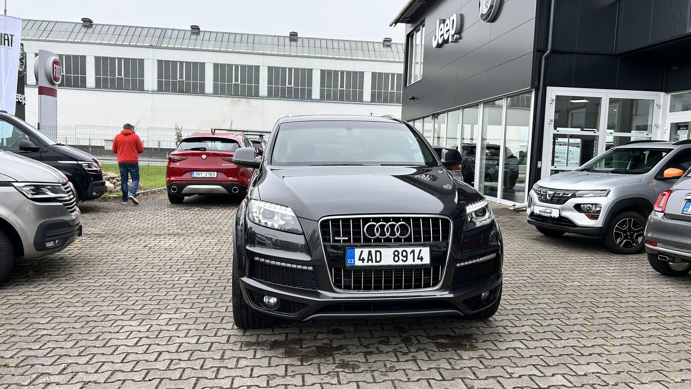 Audi Q7, 3.0 TDI 180 kW Sline - fotka 2