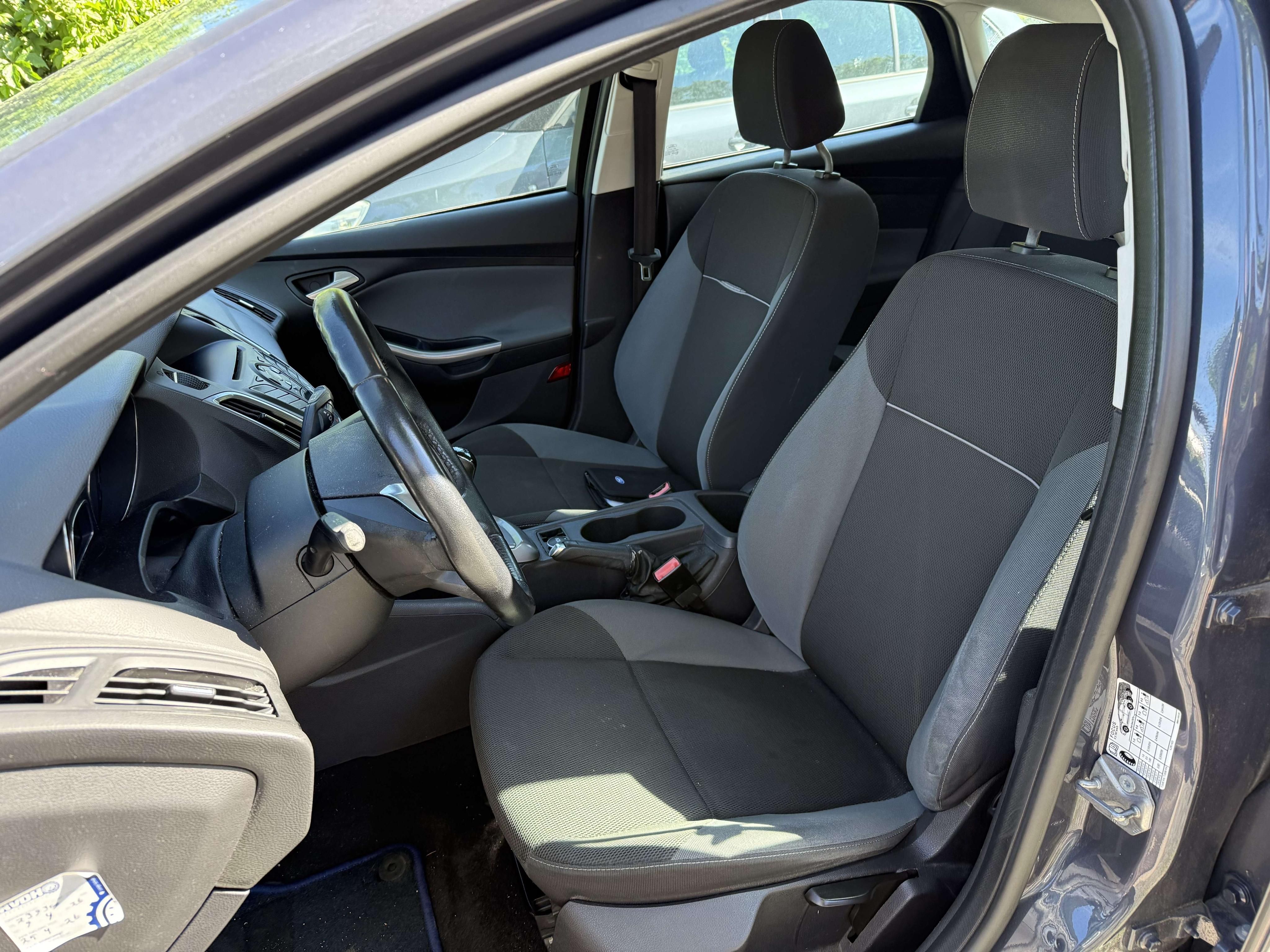 Ford Focus, Ford Focus 1.6 Ti-VCT Tažné - fotka 6