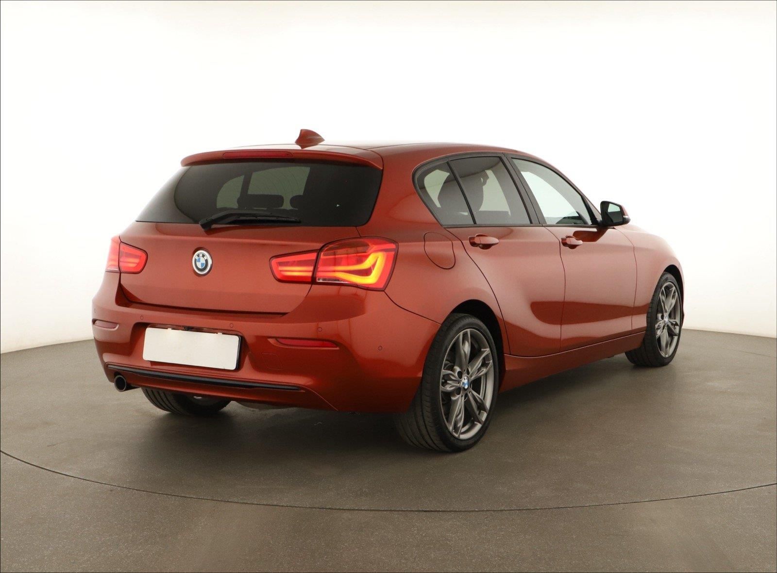 BMW Řada 1, 118d, Automat, Serv.kniha - fotka 5