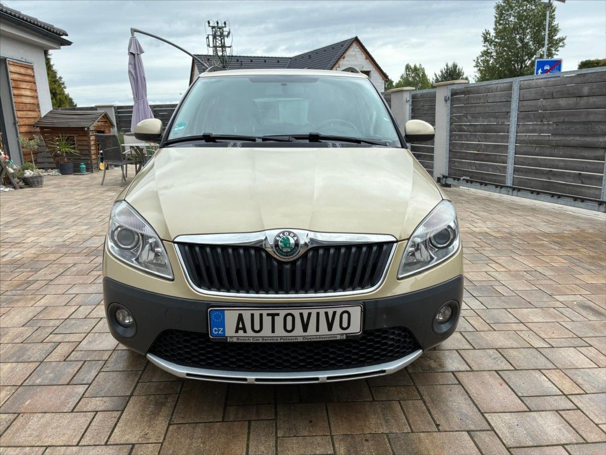 Škoda Fabia, 1,2 TSi Scaut 77kW  Scout - fotka 3