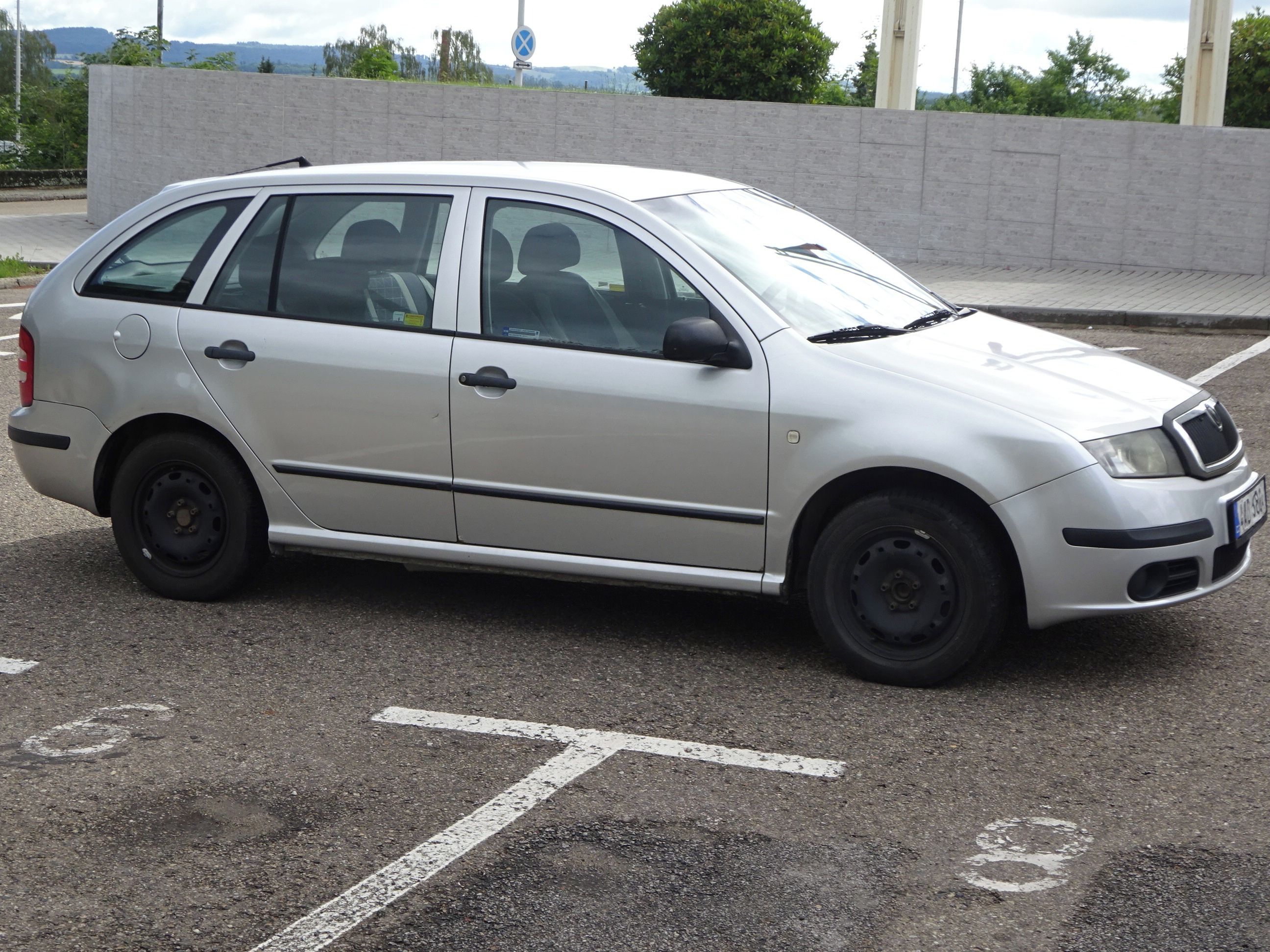 Škoda Fabia, 1.4 TDI (51 KW) KOUPENO V ČR - fotka 2