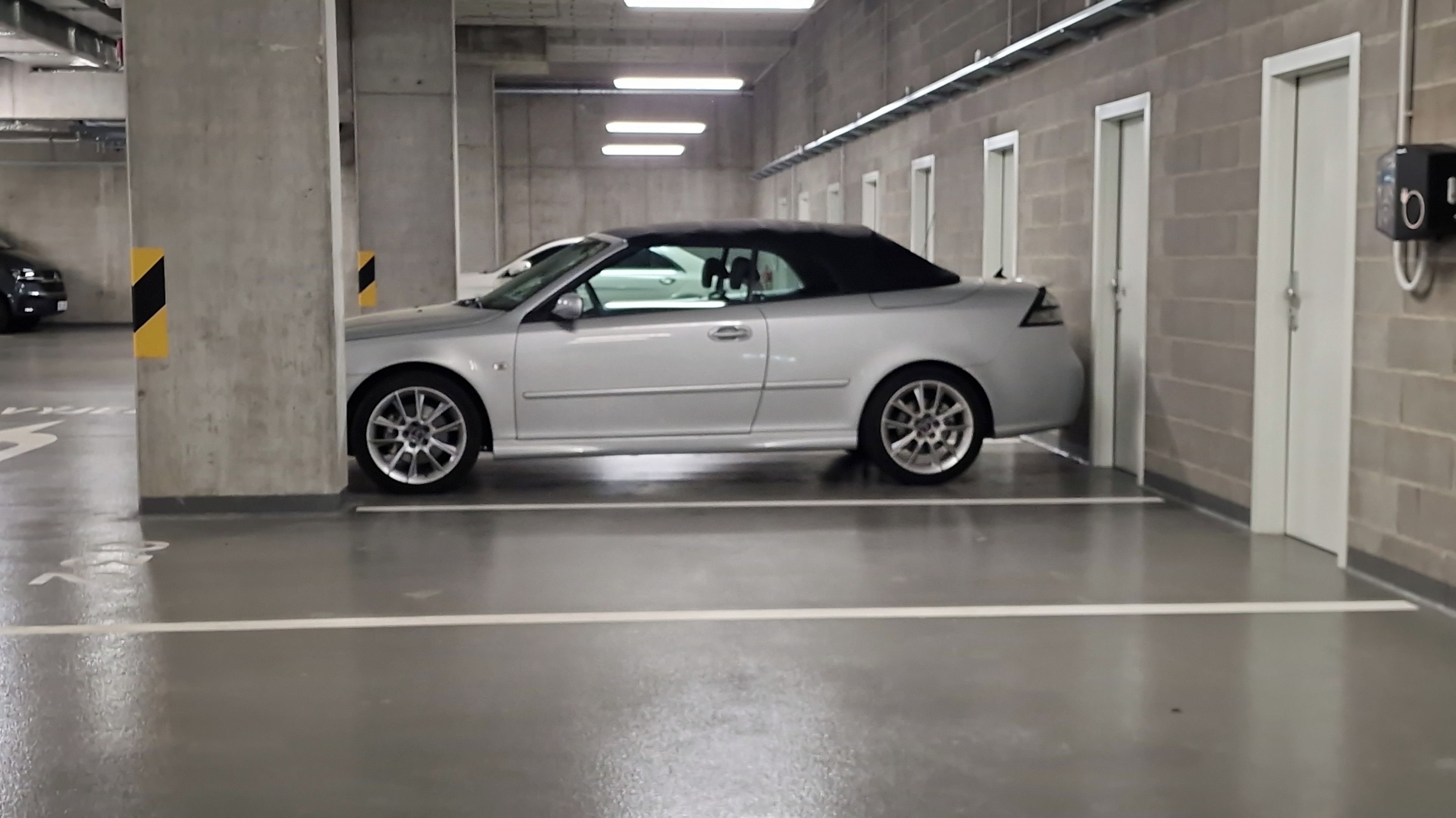 Saab 9-3, Saab 9-3 cabrio 2,8V6 Turbo AT - fotka 3