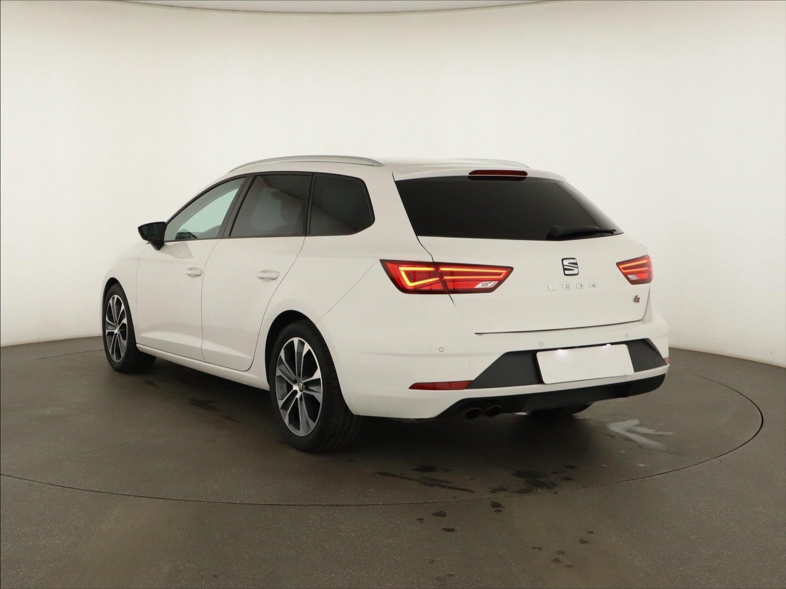 Seat Leon, 1.8 TSI, Automat, Serv.kniha - fotka 4