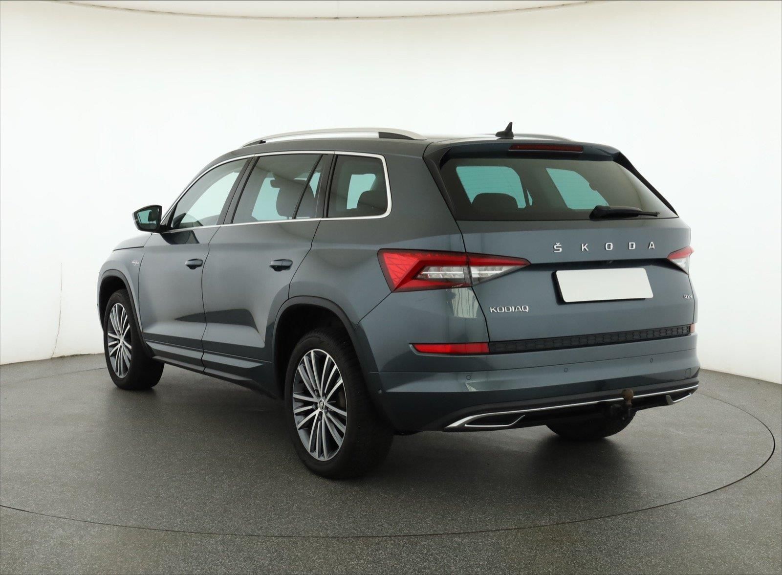 Škoda Kodiaq, 2.0 TSI, Laurin&Klement, 4X4 - fotka 4