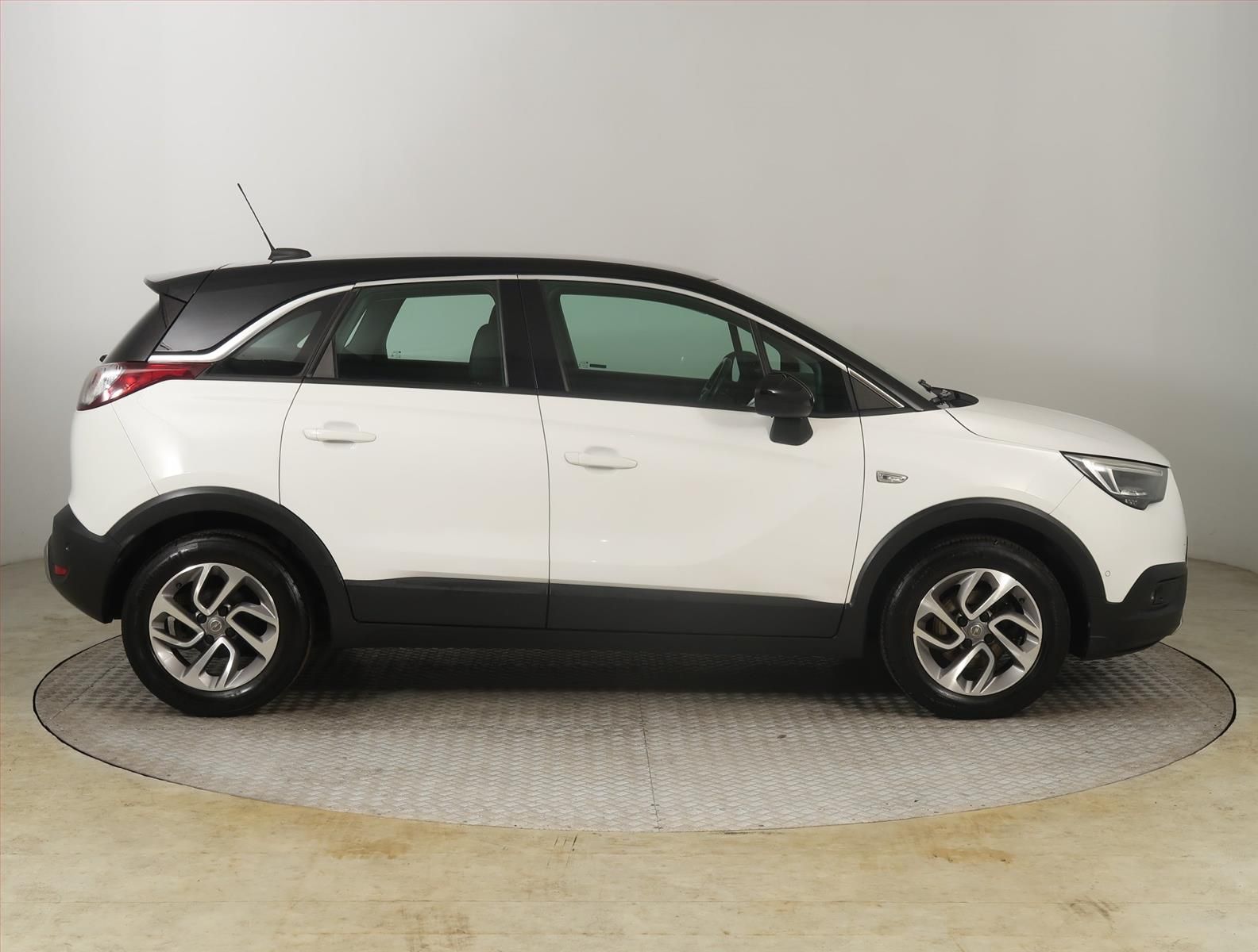 Opel Crossland, 1.2 Turbo, Serv.kniha, Kůže - fotka 6