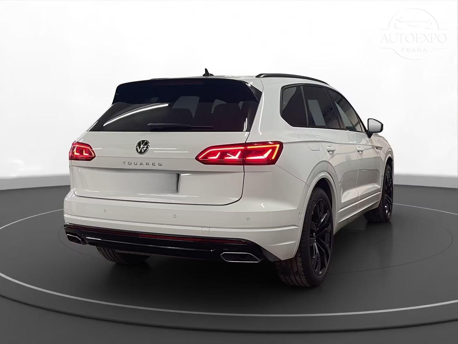 Volkswagen Touareg, 3.0 TDI 4M R-Line*Pano*Matrix* - fotka 3