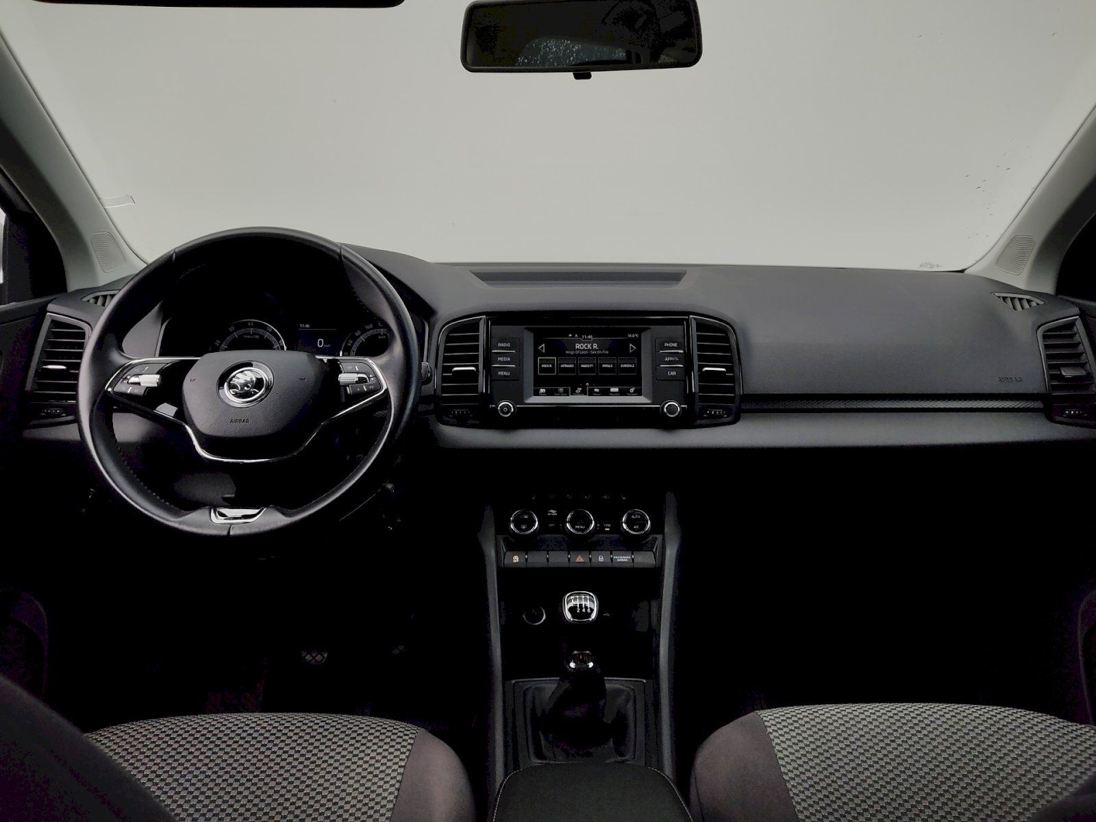 Škoda Karoq, Active 1,5 Tsi - fotka 5