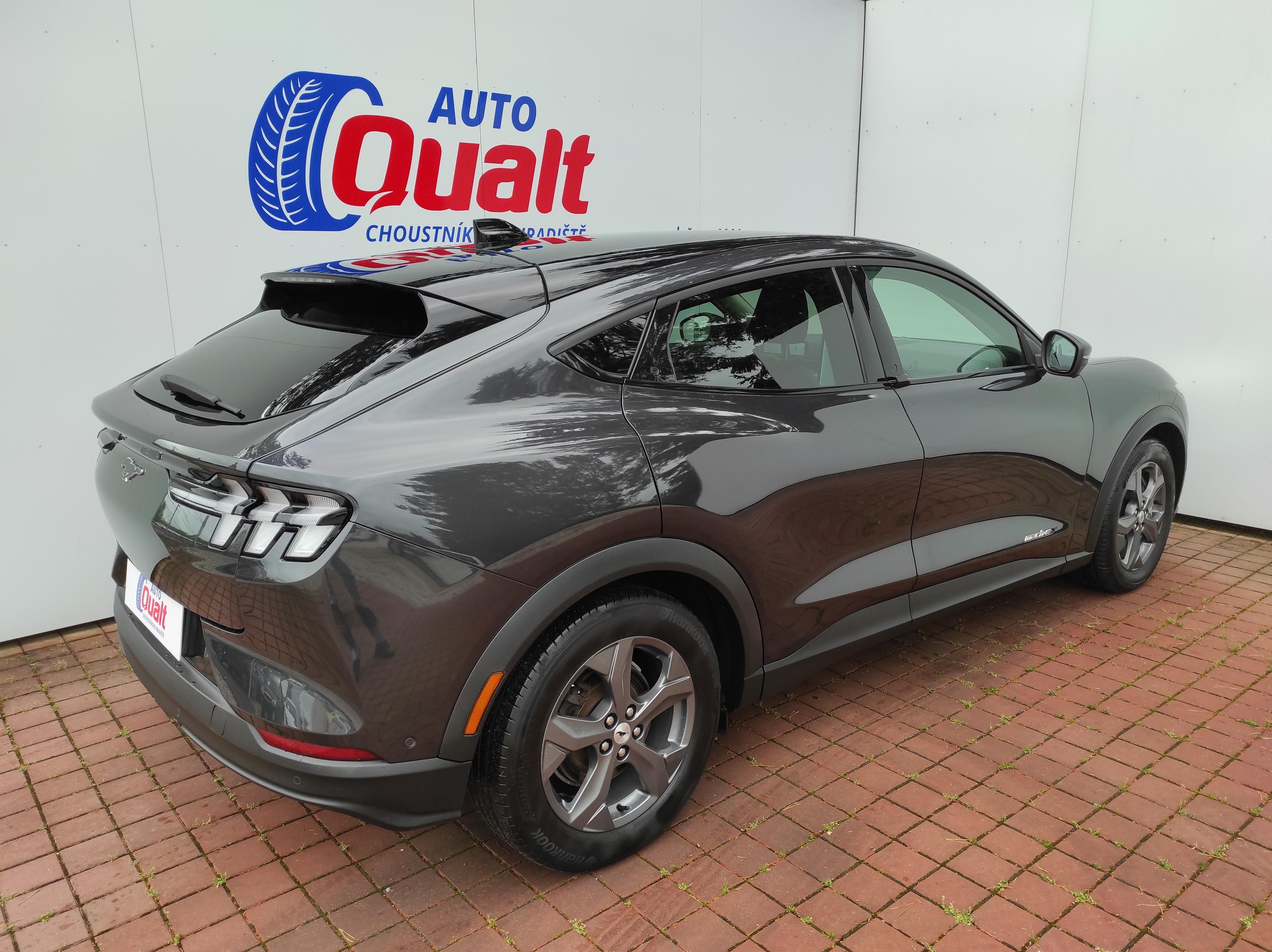 Ford Mustang Mach-E, 99 kWh PREMIUM SERVIS FORD - fotka 3