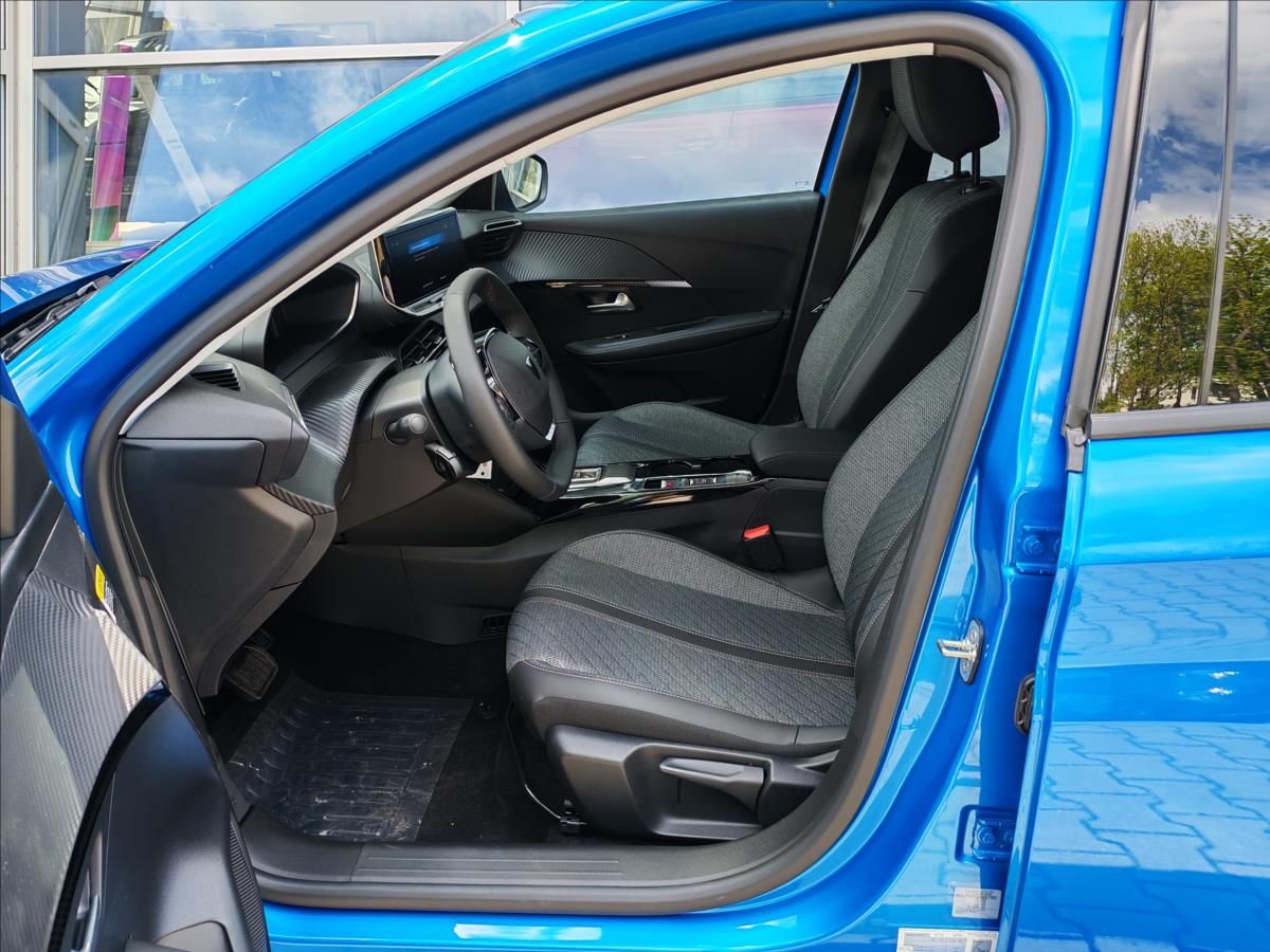 Peugeot 208, 1.2 ALLURE Hybrid 145 e-DCS6 - fotka 6