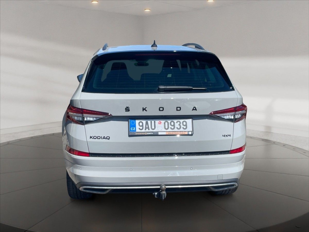 Škoda Kodiaq, 2,0 TSI 140 Sportline4x4 - fotka 5