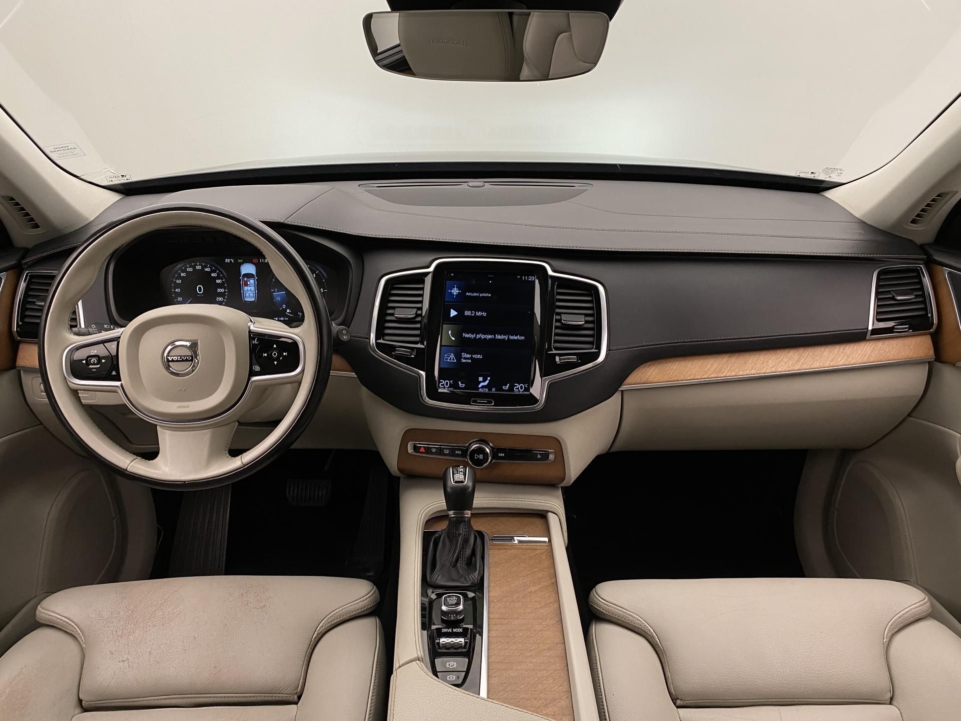 Volvo XC90, D5 AWD INSCRIPTION AUT 7míst - fotka 2
