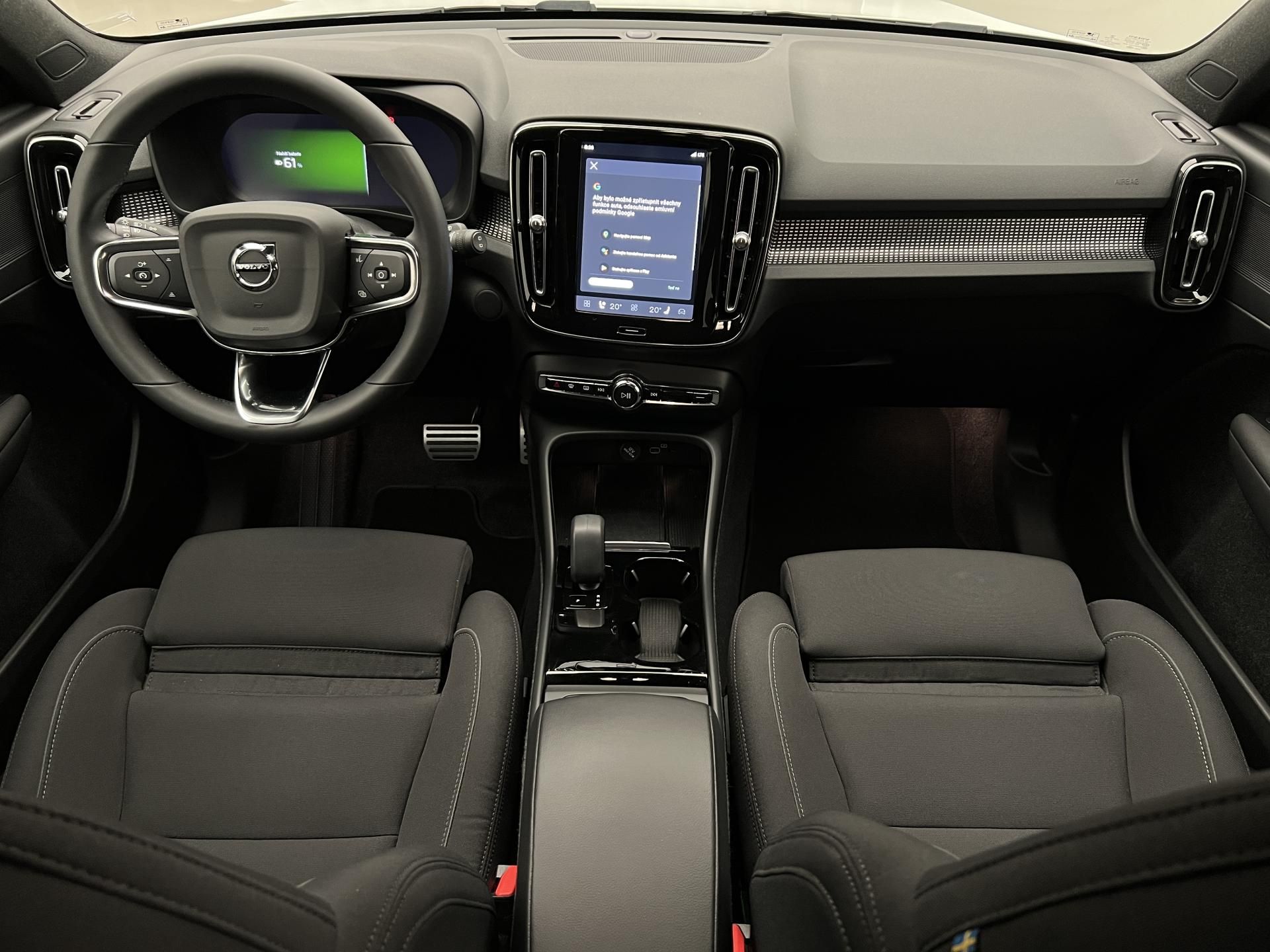 Volvo XC40, RECHARGE PLUS AUT - fotka 2