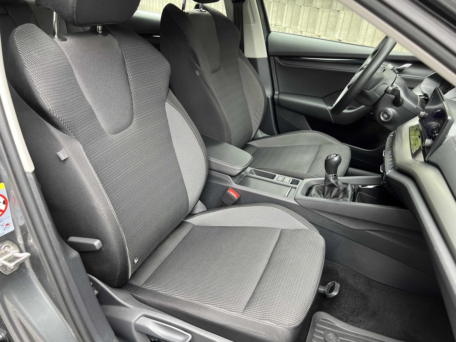Škoda Octavia, combi 2.0 TDi 85 kW - fotka 6
