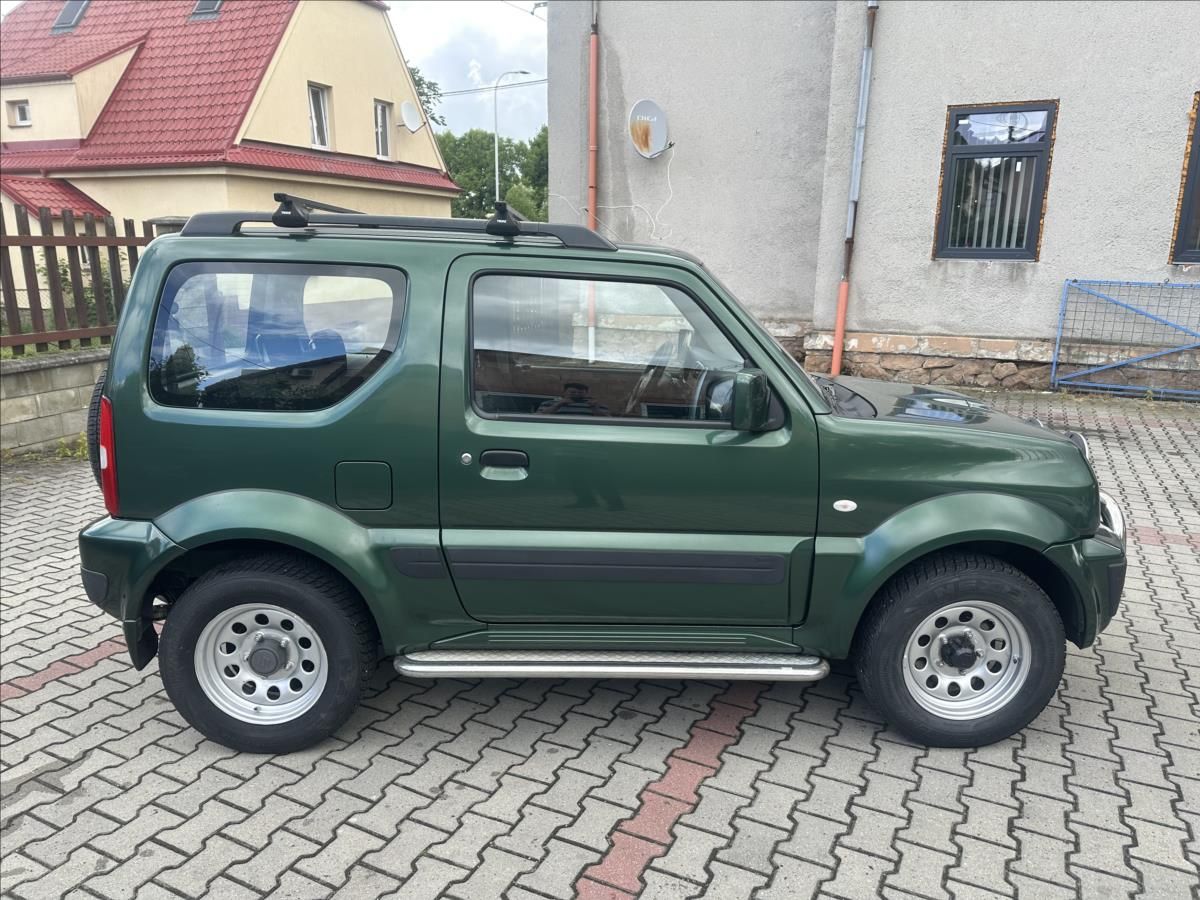 Suzuki Jimny, 1,3 4x4 TAŽNÉ KLIMA BEZ KOROZE - fotka 2