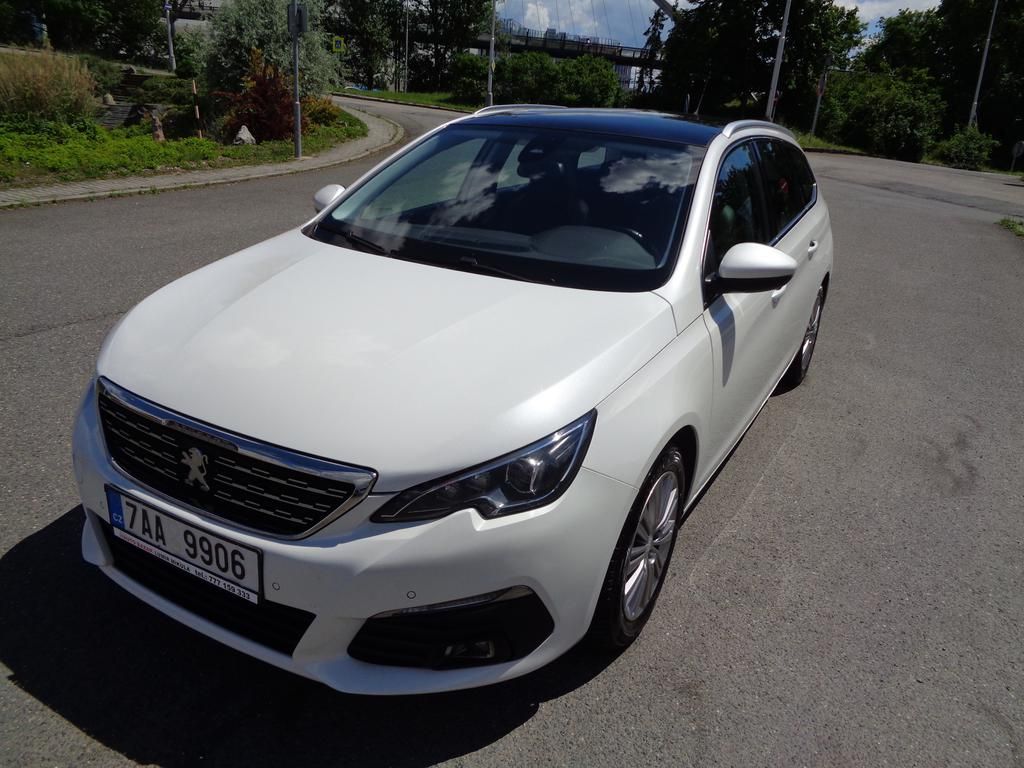 Peugeot 308, SW 1.6 HDi KOUPENO ČR PANORAMA