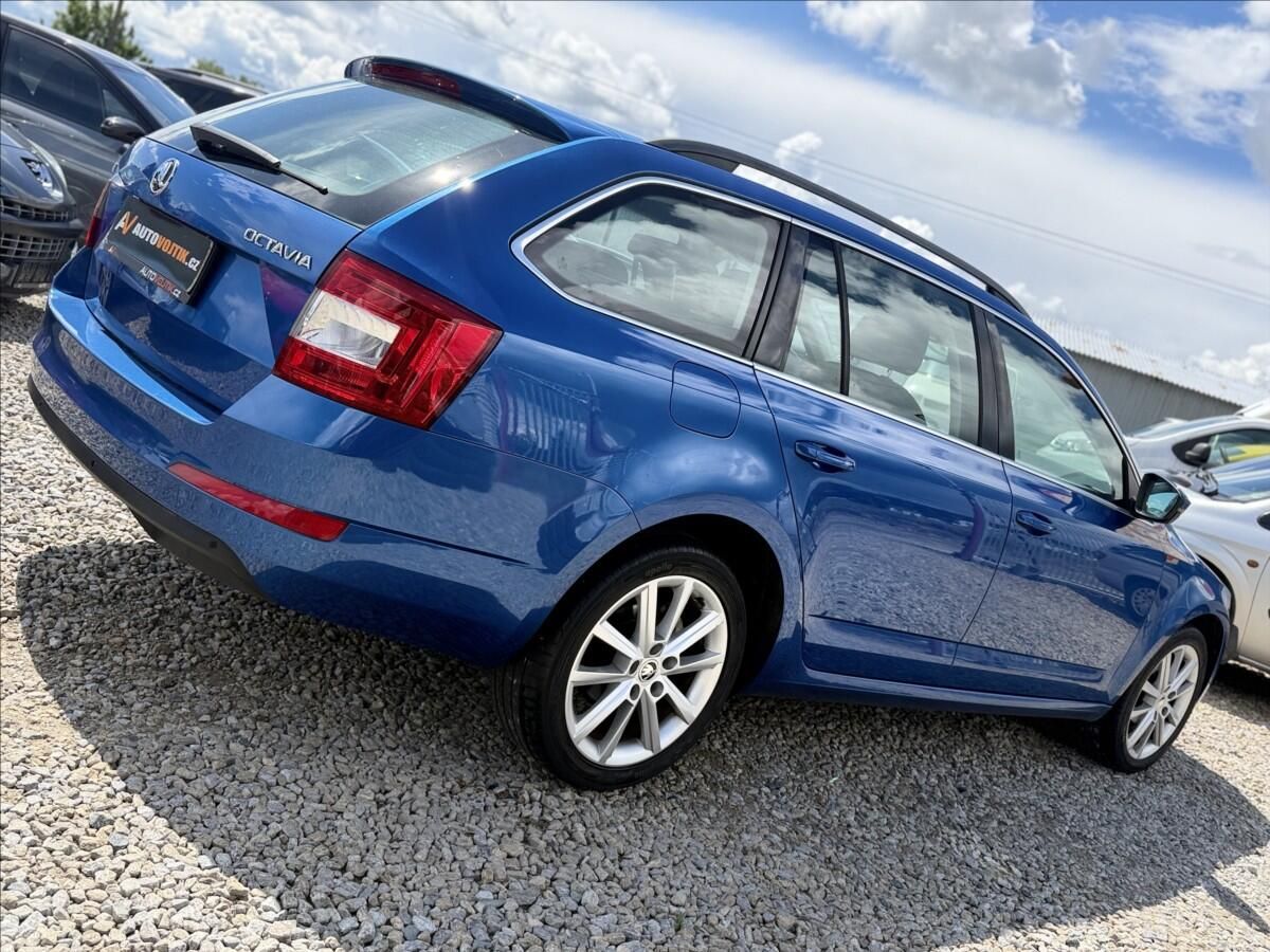Škoda Octavia, 2,0 TDI 110kW DSG XENONY - fotka 5