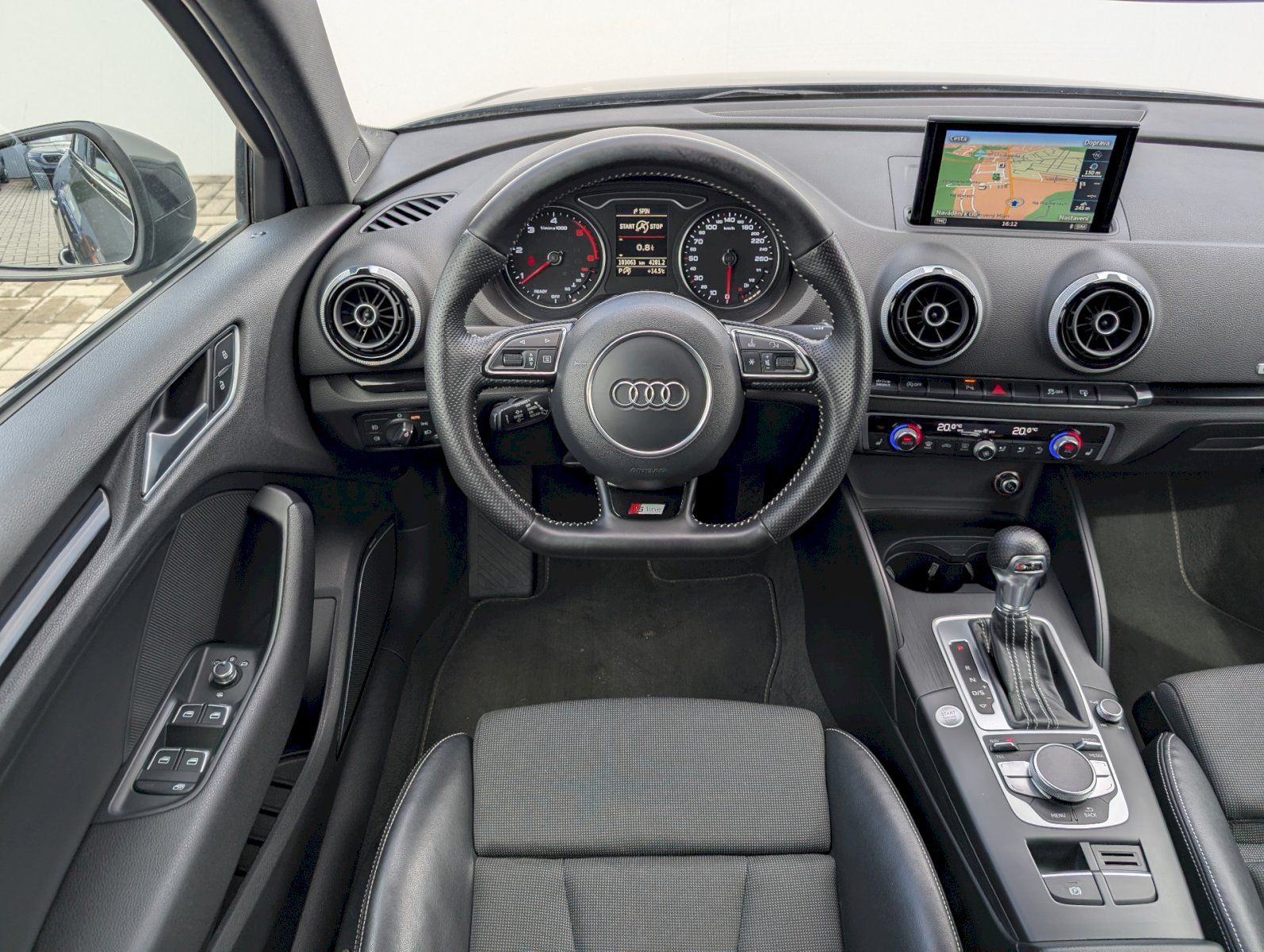 Audi A3, 2,0 TDI / 135 kW S-TRONIC Quat - fotka 6