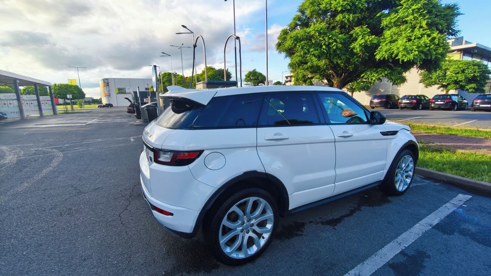 Land Rover Range Rover Evoque, 2.0 TD4 4x4, 132 kW - fotka 3