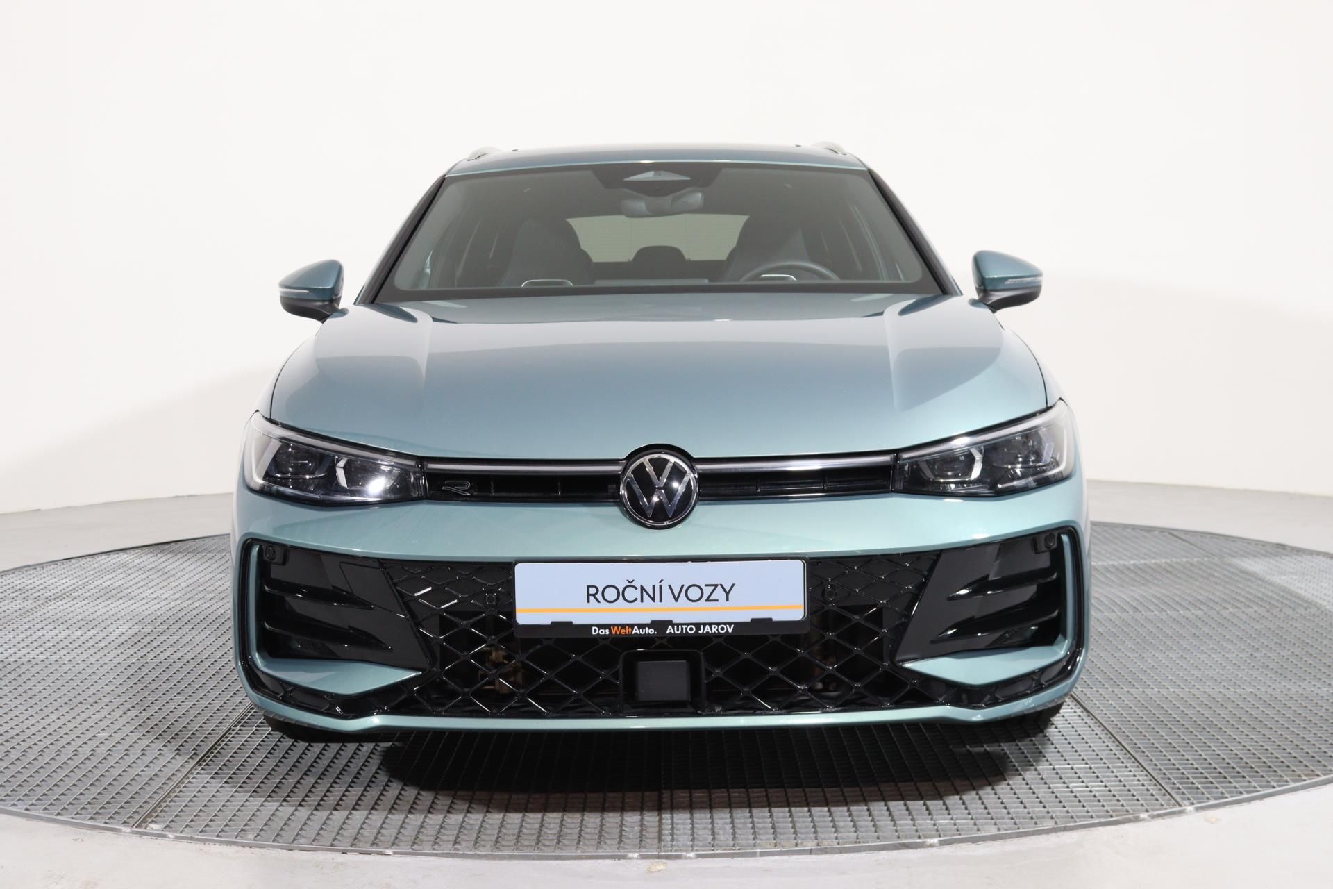 Volkswagen Passat, R-Line 2,0 TDI 142 kW 4MOTION/ - fotka 4