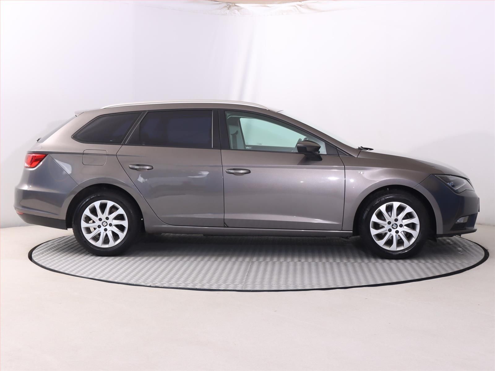 Seat Leon, 1.2 TSI - fotka 6