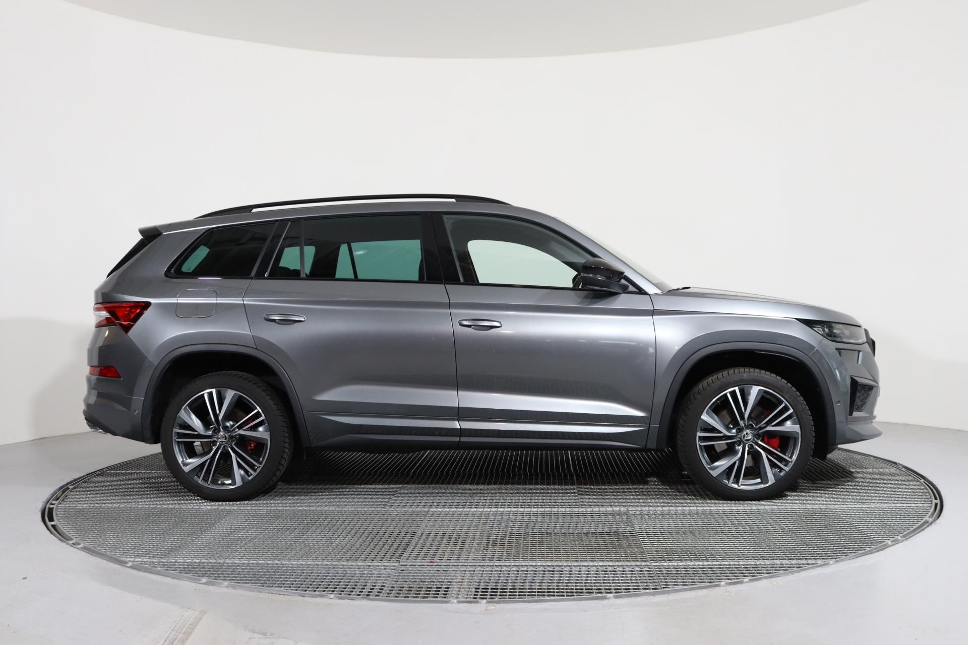 Škoda Kodiaq, RS 2,0 TSI 180kW DSG 4x4/TAŽNÉ - fotka 3