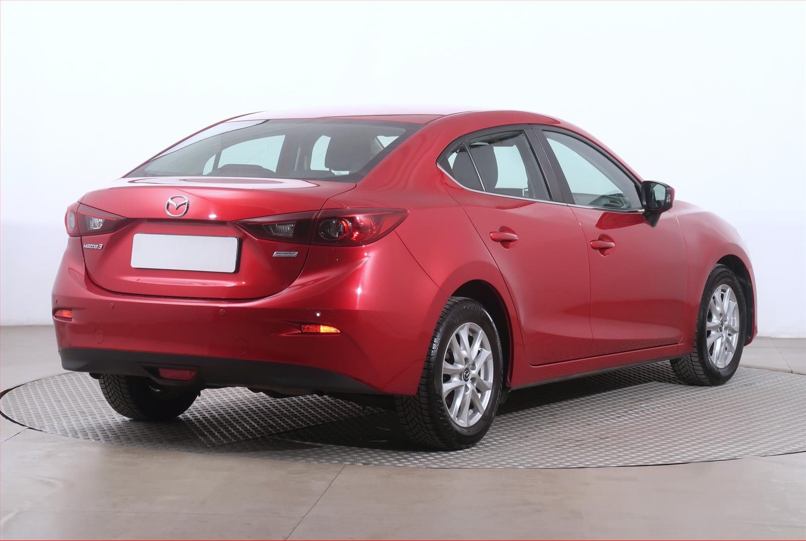Mazda 3, 2.0 Skyactiv-G - fotka 5