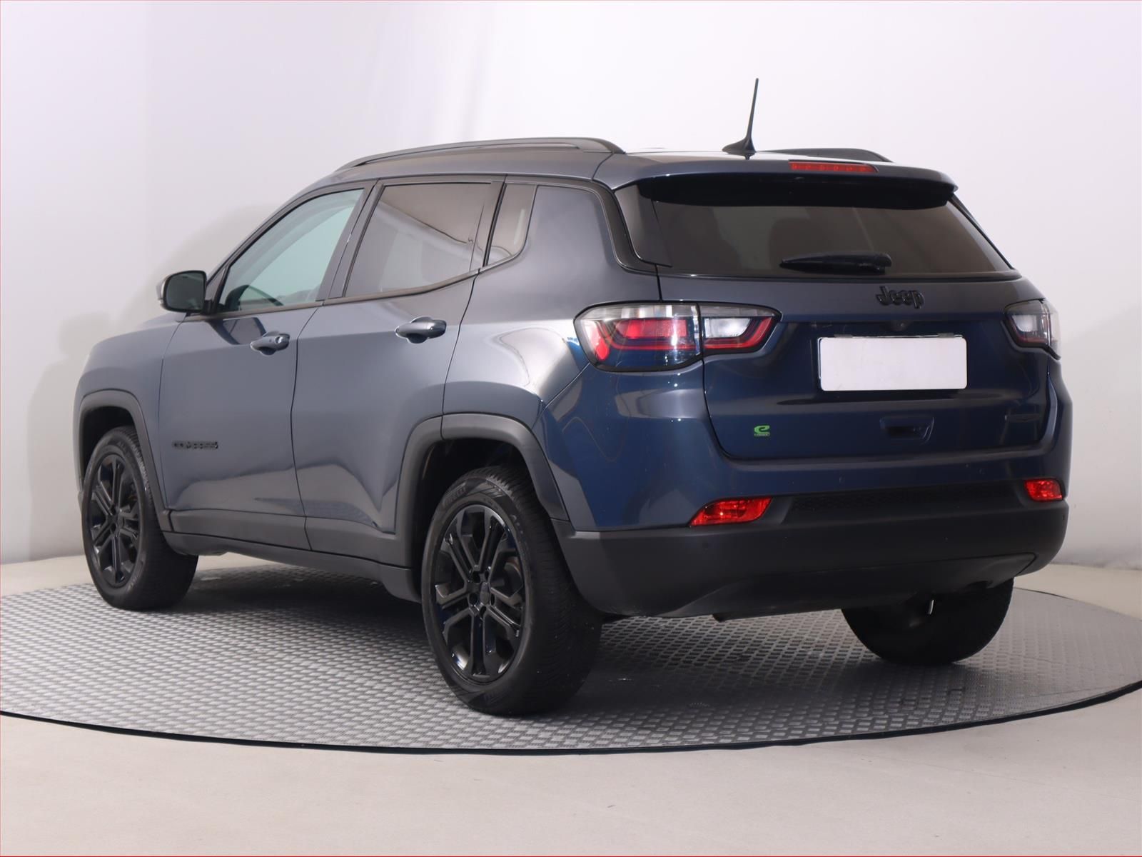 Jeep Compass, 1.5 Turbo e-Hybrid, Automat - fotka 4