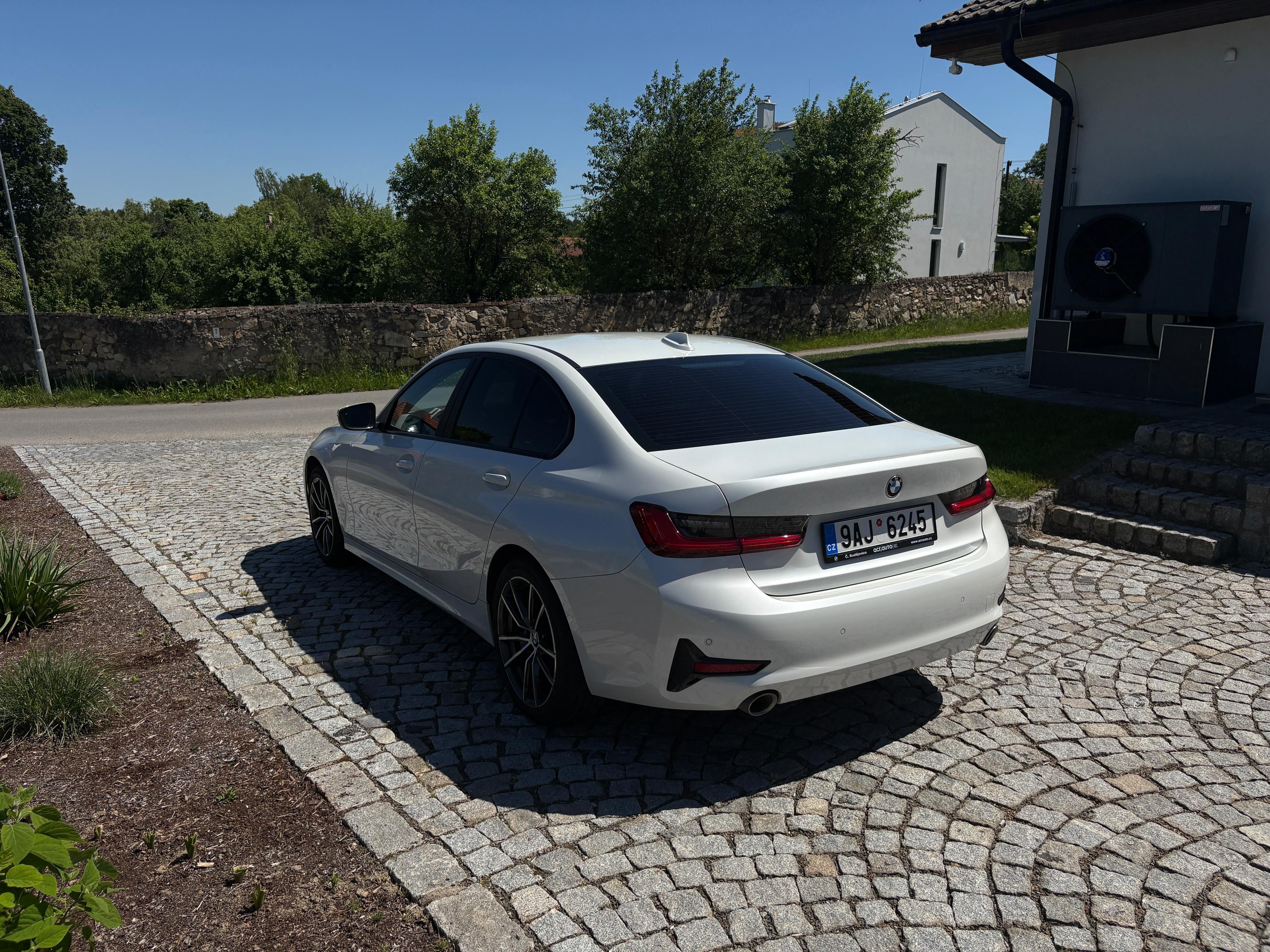 BMW Řada 3, BMW Řada 3, 320i ,ČR, 135 kw, - fotka 3