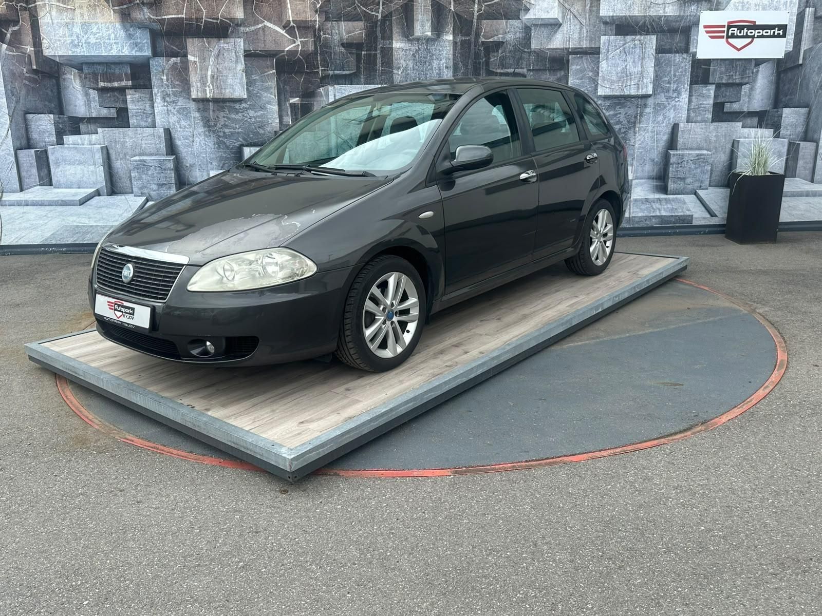 Fiat Croma, 1.9JTD, 88KW - fotka 3