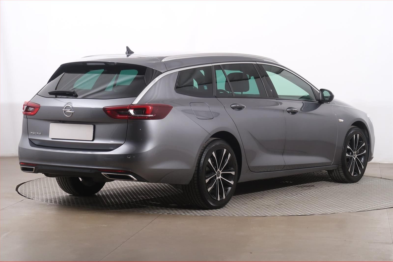 Opel Insignia, 2.0 CDTI, Automat - fotka 5