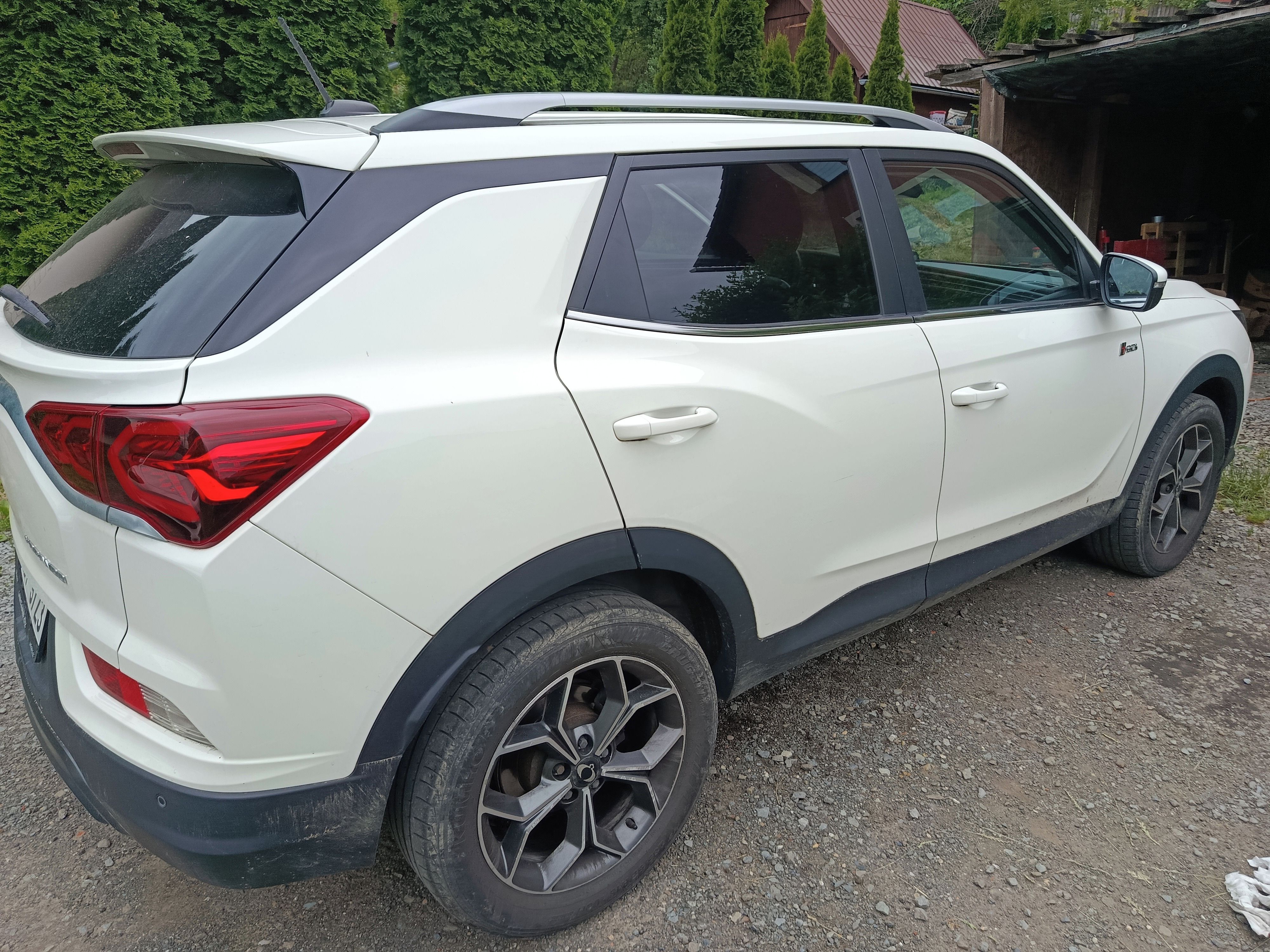 SsangYong Korando, 1.5 automat, původ ČR - fotka 3