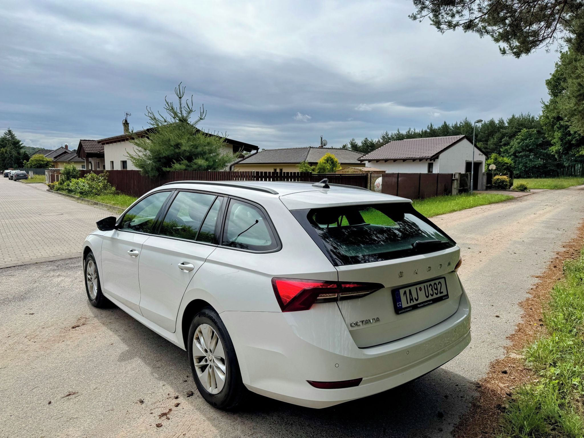 Škoda Octavia, 4 2.0 TDI 85 kW , 8/2024 1.maj - fotka 5