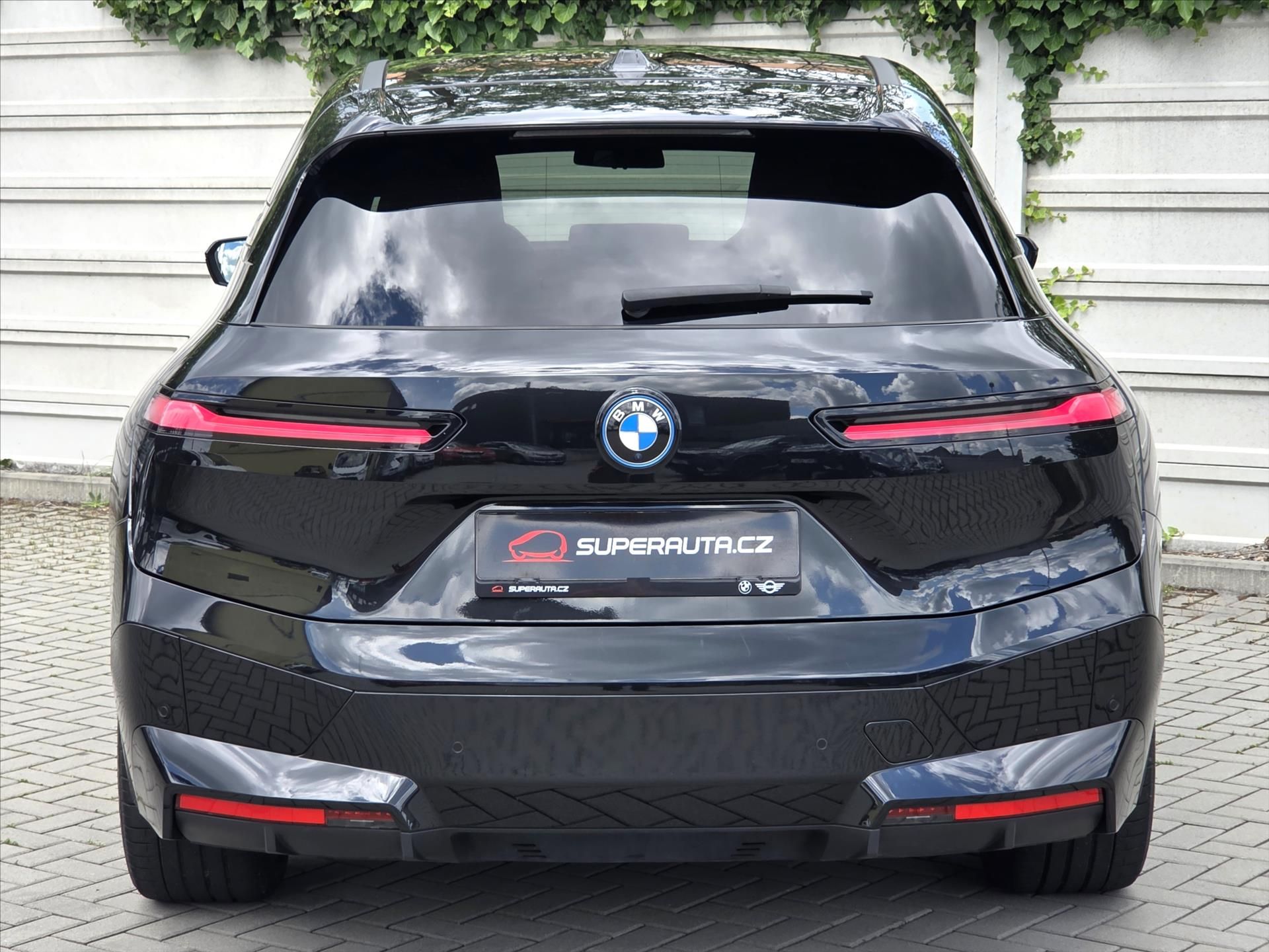 BMW iX, xDrive40 Sport paket SoH 96% 1 - fotka 6