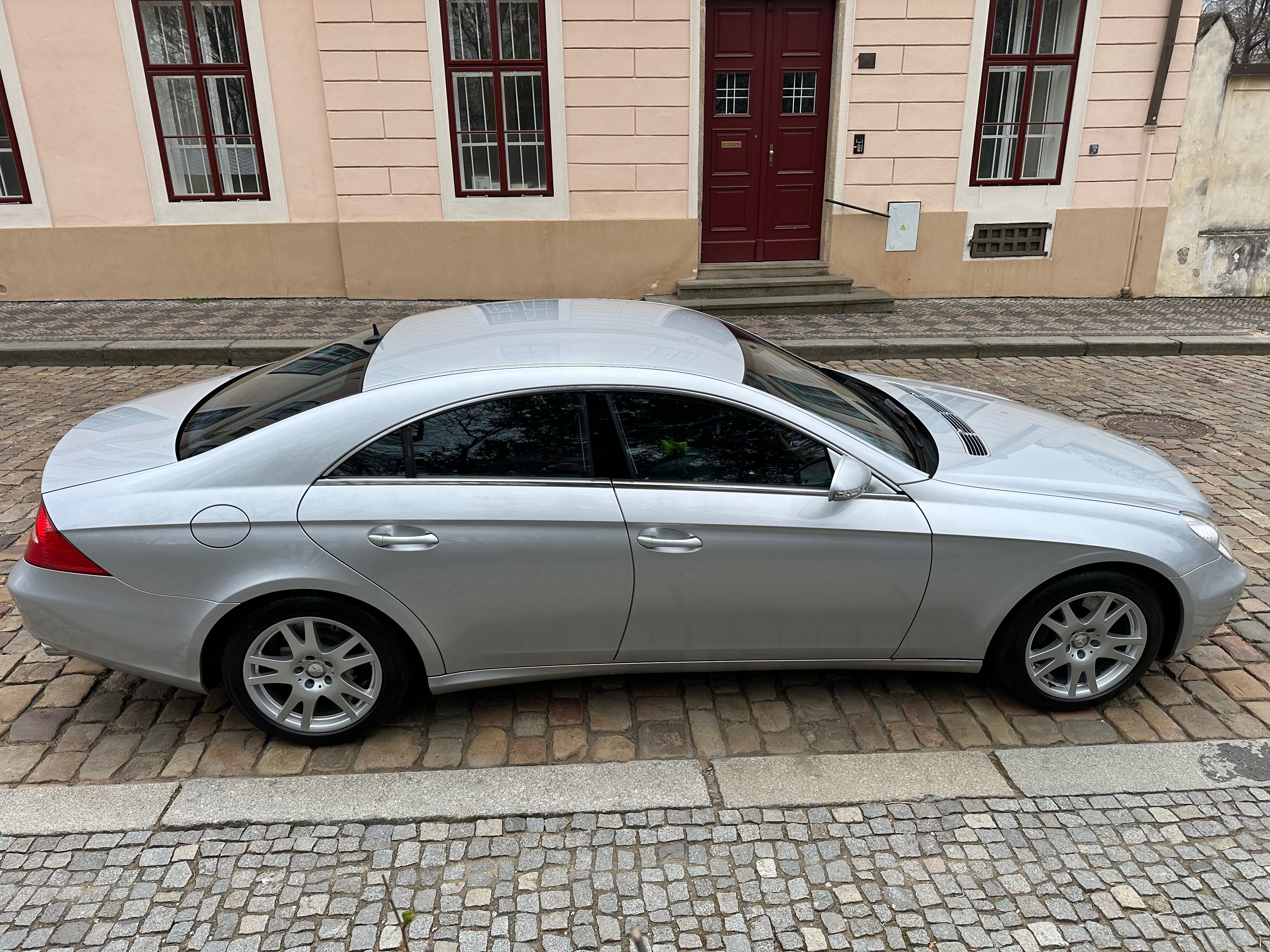 Mercedes-Benz CLS, Mercedes-Benz CLS 350 - fotka 2