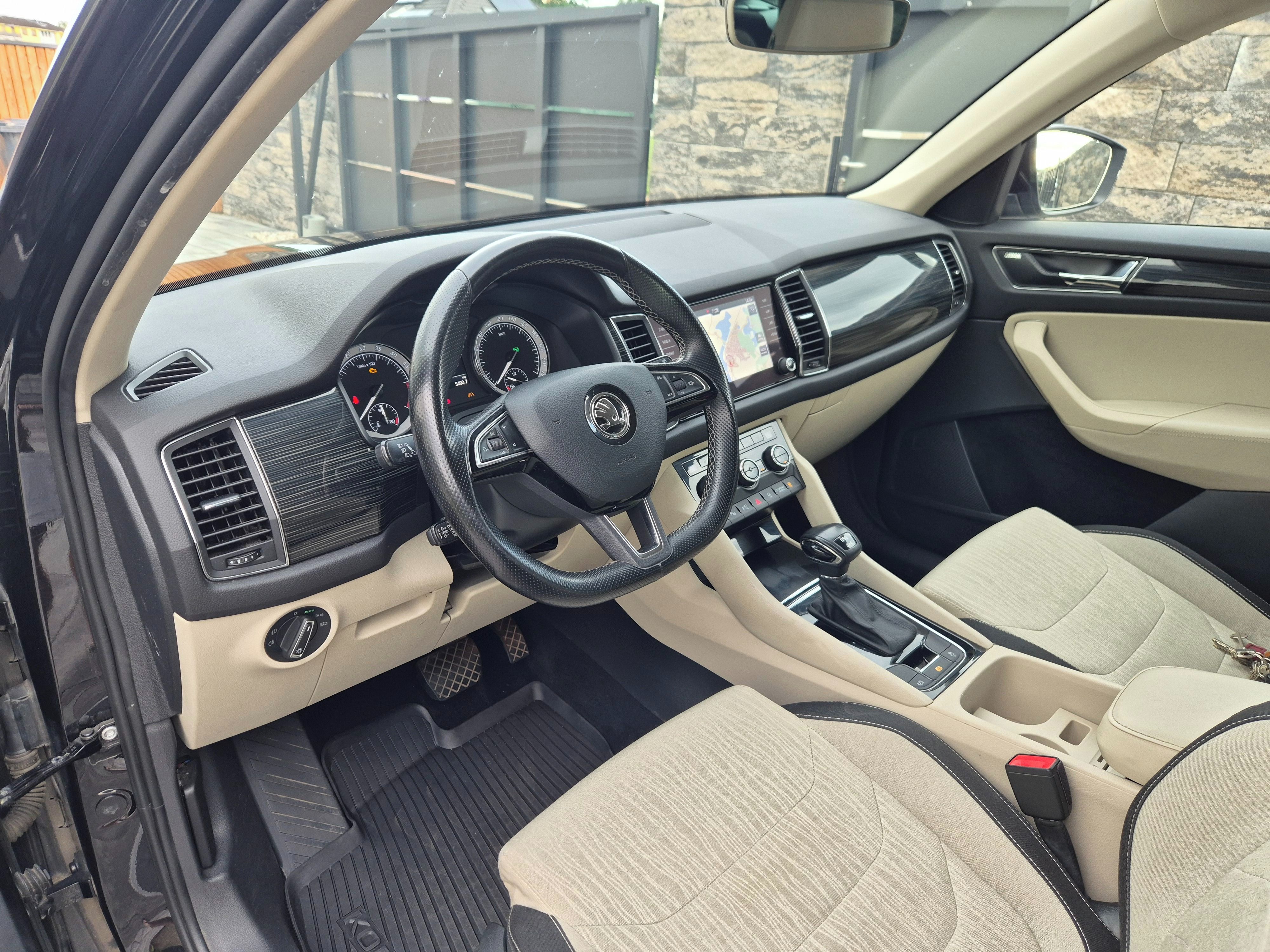 Škoda Kodiaq, 2.0tdi,140kw, 4x4, ČR, Tažné - fotka 6