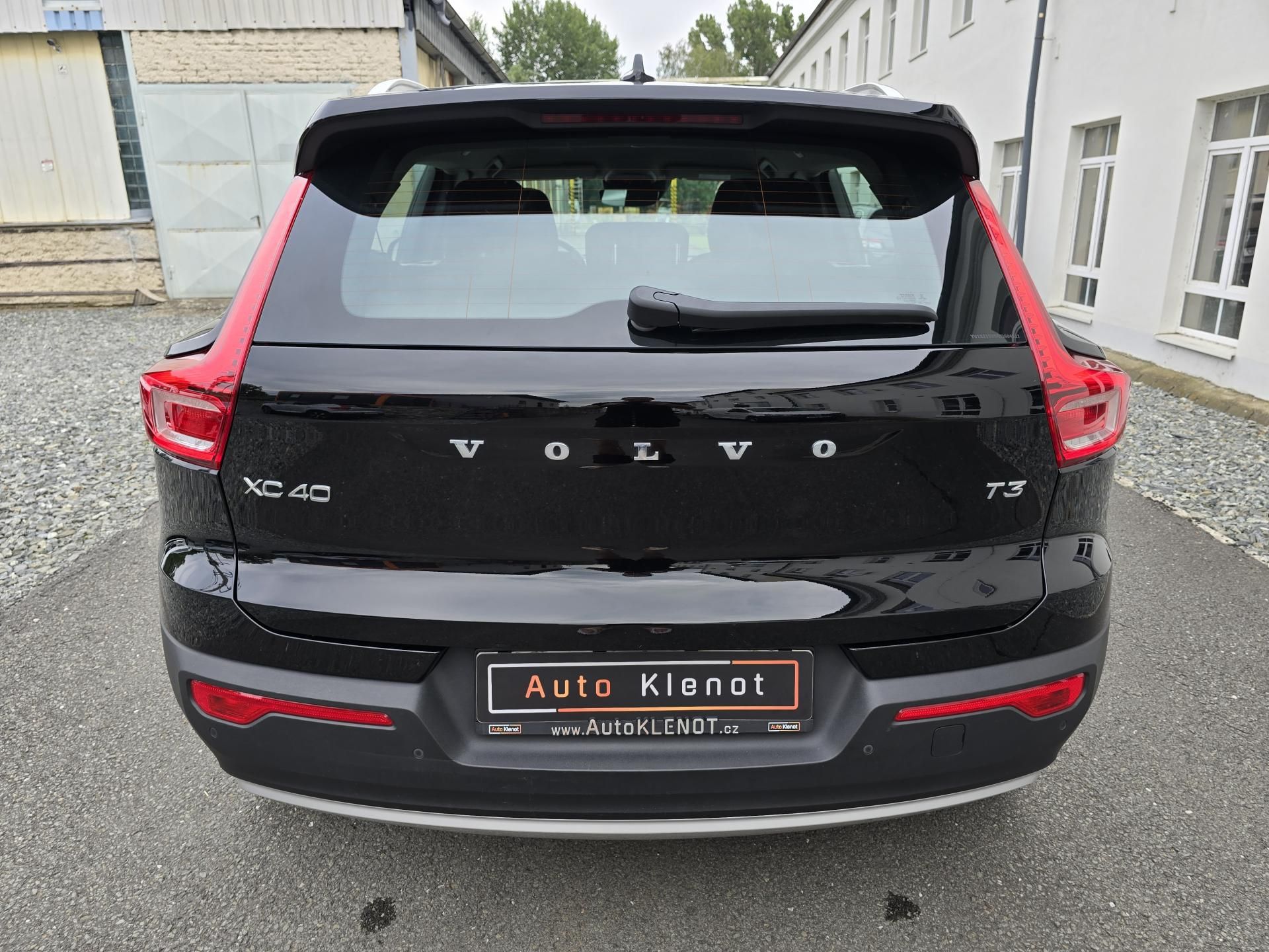 Volvo XC40, 120kW T3 AUTOMAT LED NAVI -DPH - fotka 6