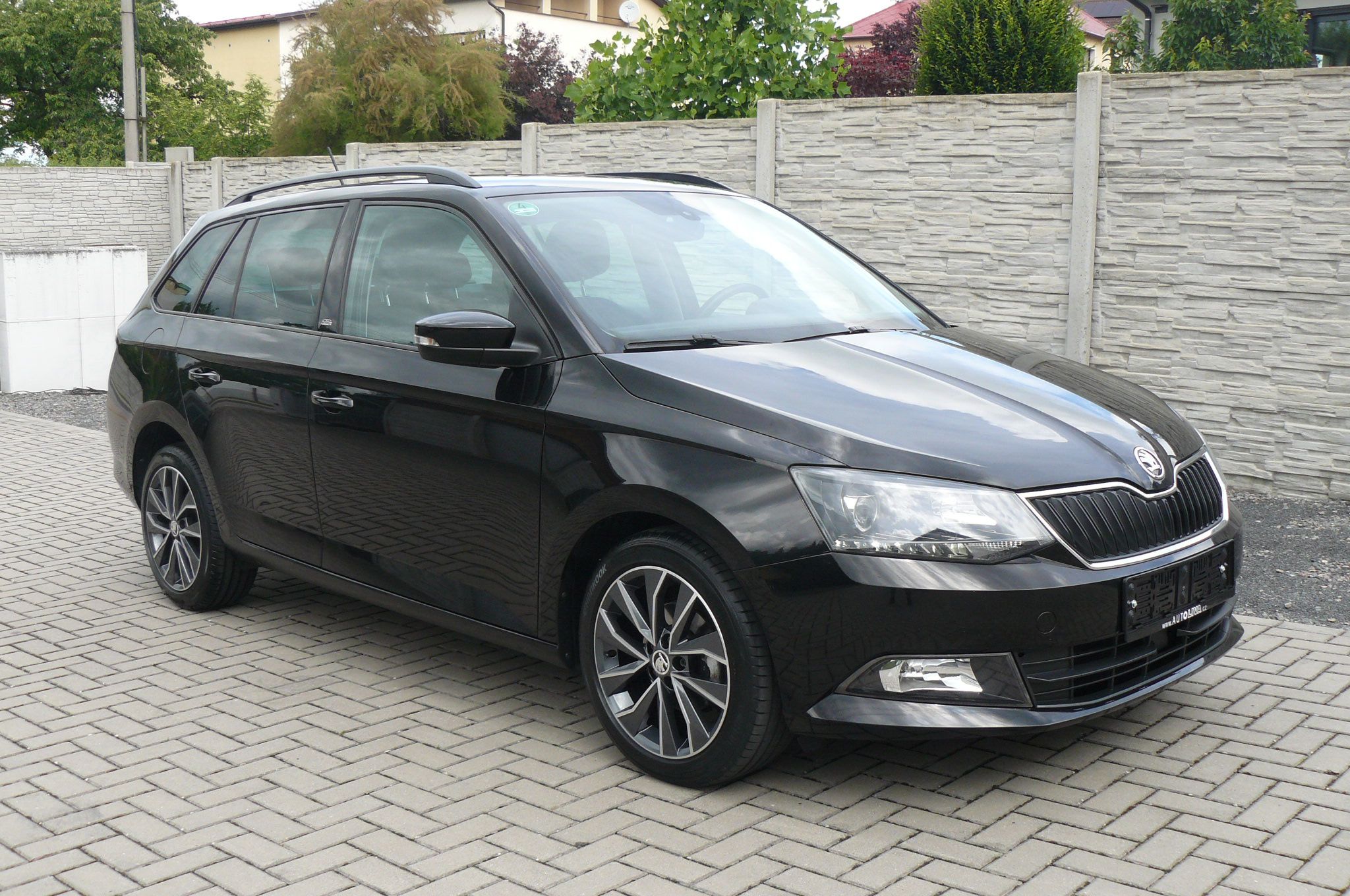 Škoda Fabia, 1.2 TSi EDITION, LED, ALU. - fotka 4