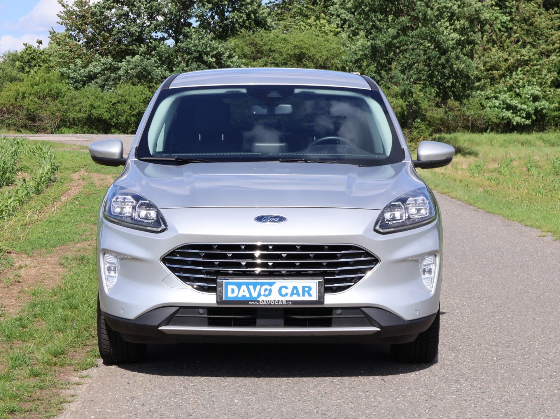 Ford Kuga, 1,5 EB 110kW Titanium X CZ DPH - fotka 2