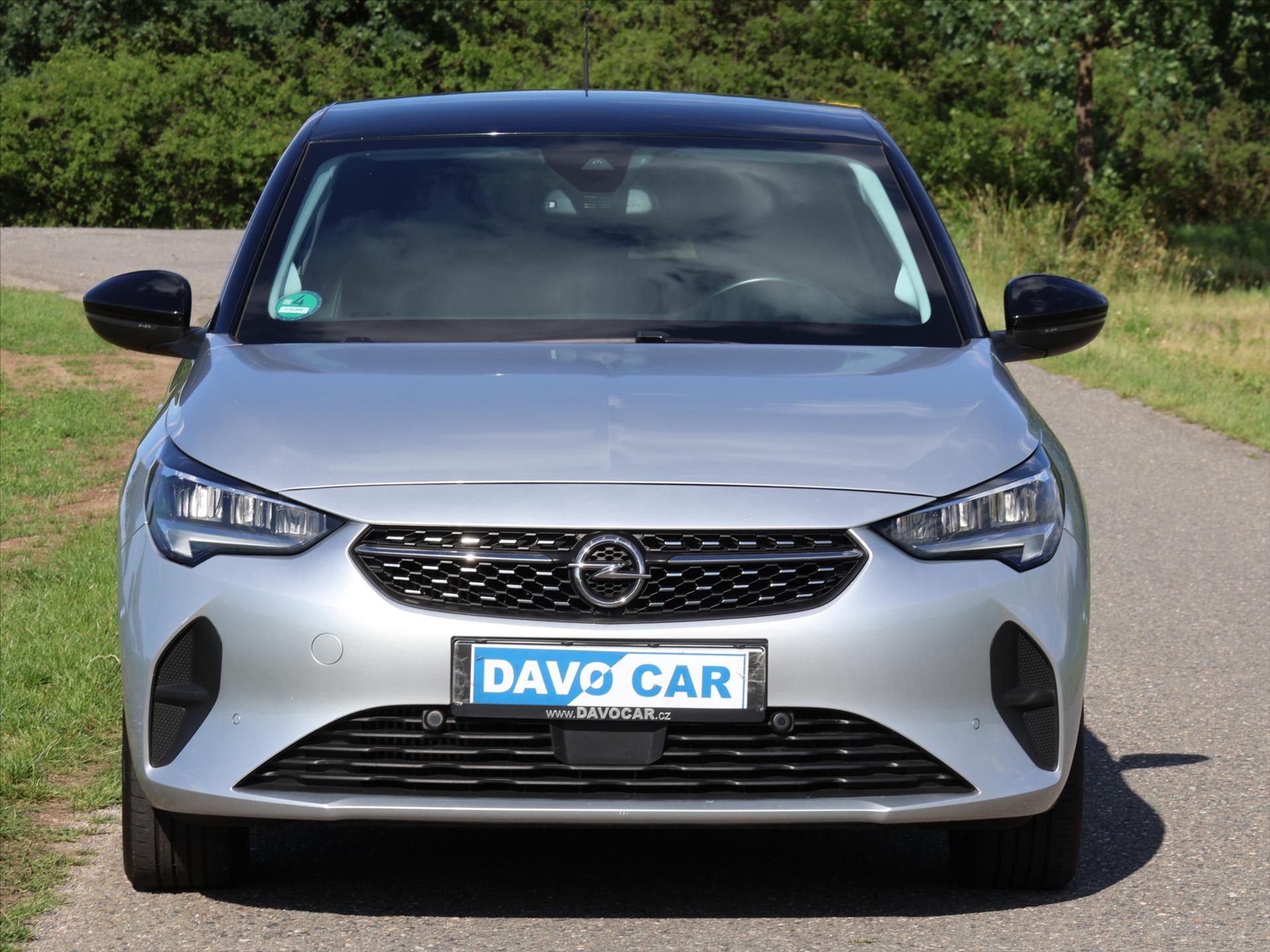 Opel Corsa, 1,2 Turbo 74kW Aut. Elegance - fotka 2