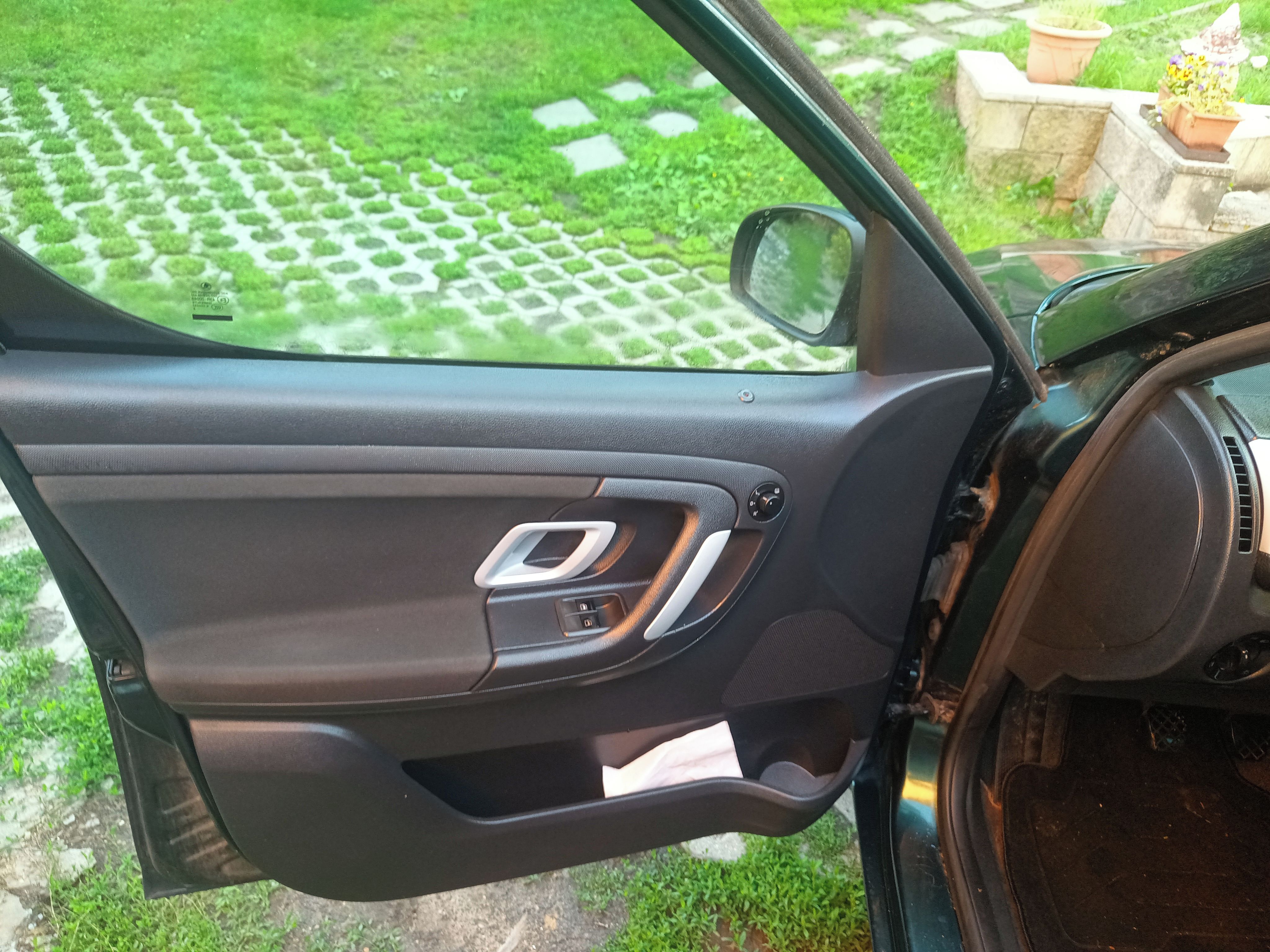 Škoda Roomster, 1,4 - fotka 6