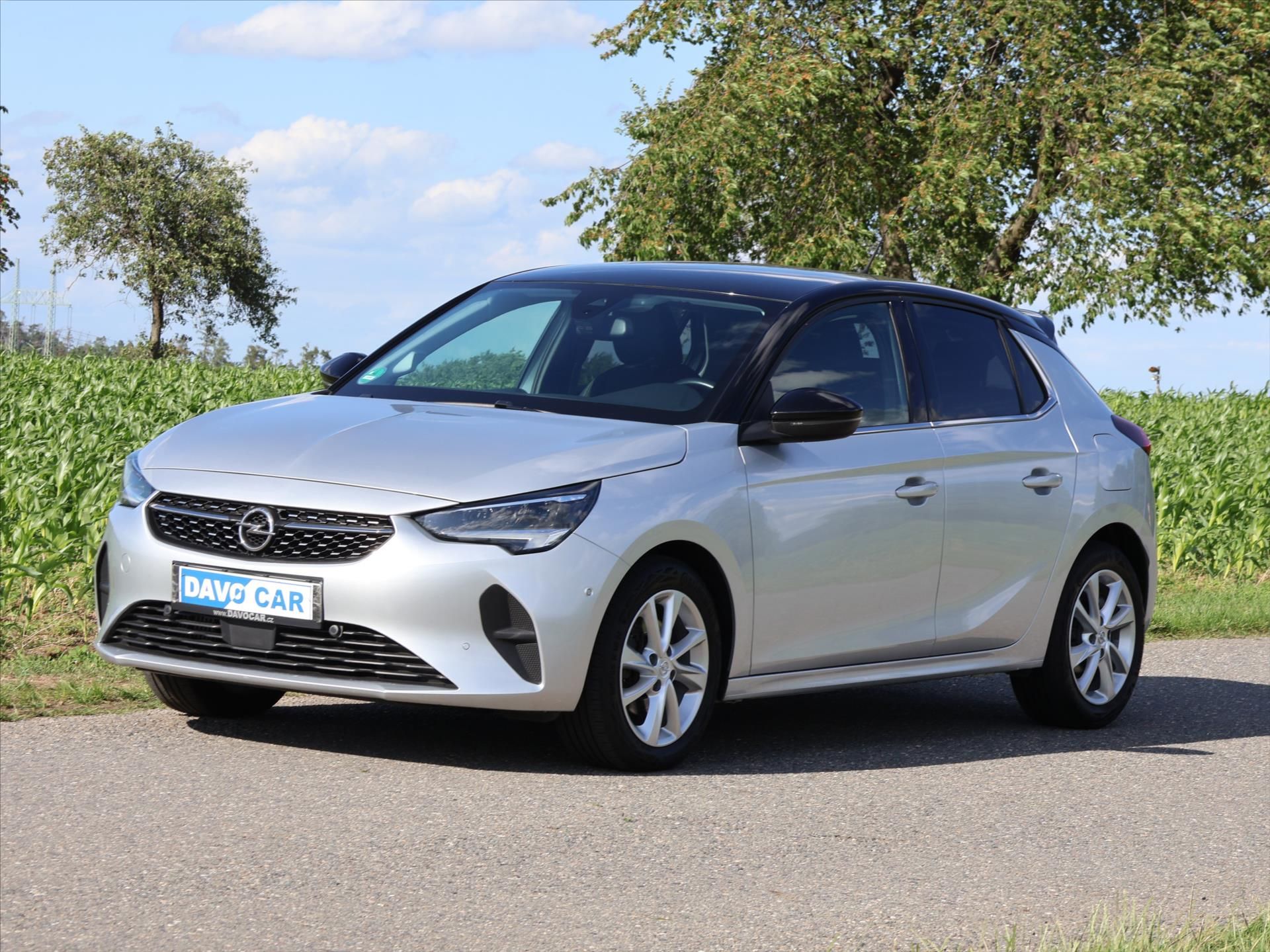 Opel Corsa, 1,2 Turbo 74kW Aut. Elegance - fotka 3