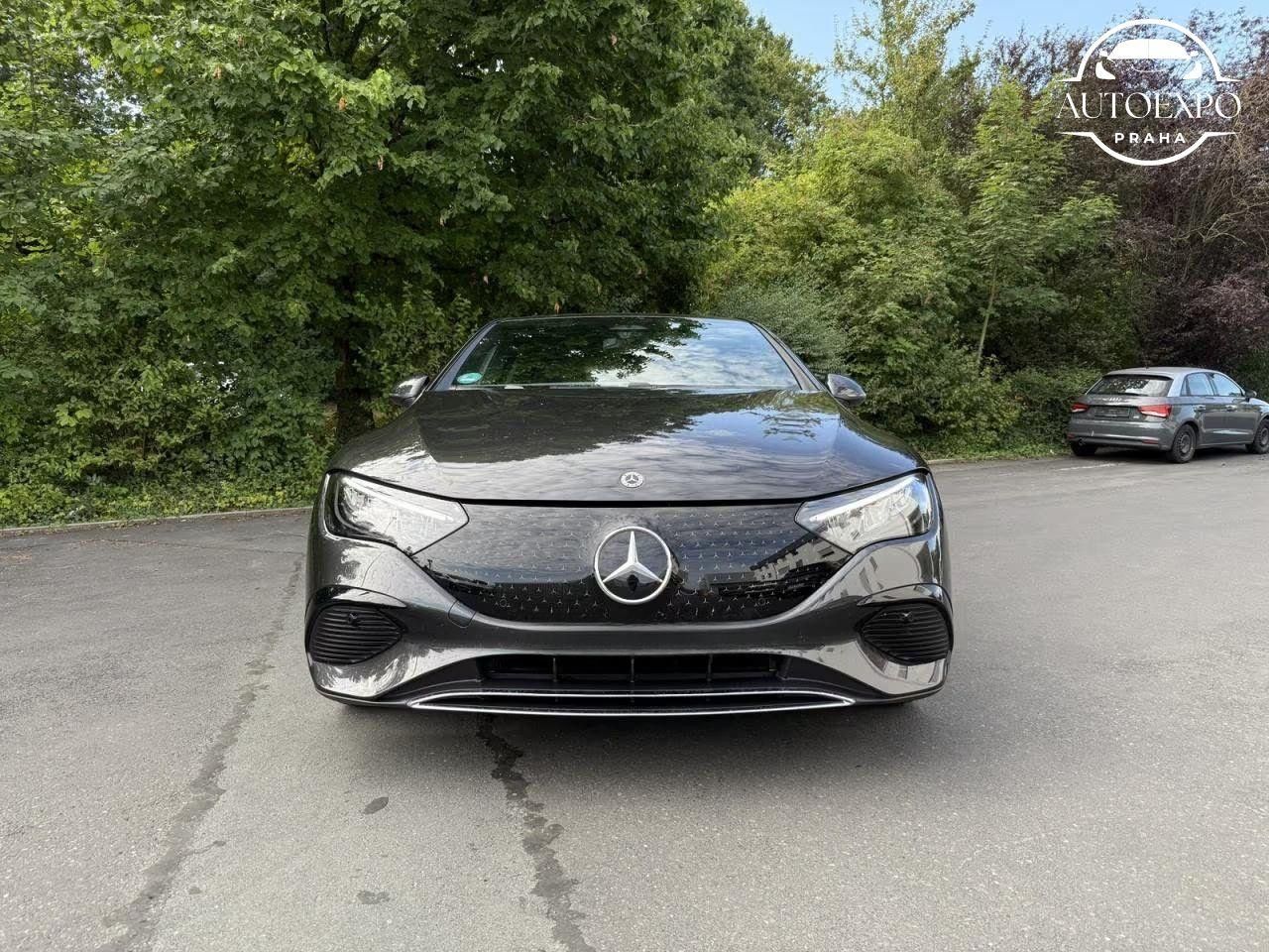 Mercedes-Benz EQE, 300 AMBIENTE+DISTRONIC - fotka 2
