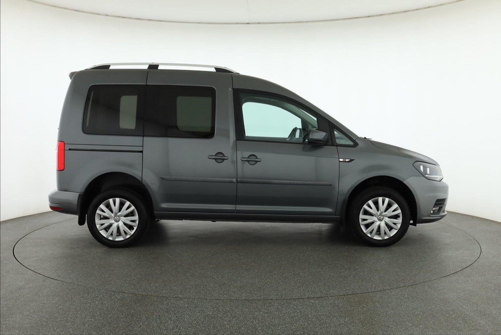 Volkswagen Caddy, 2.0 TDI, 5Míst, Klima - fotka 6