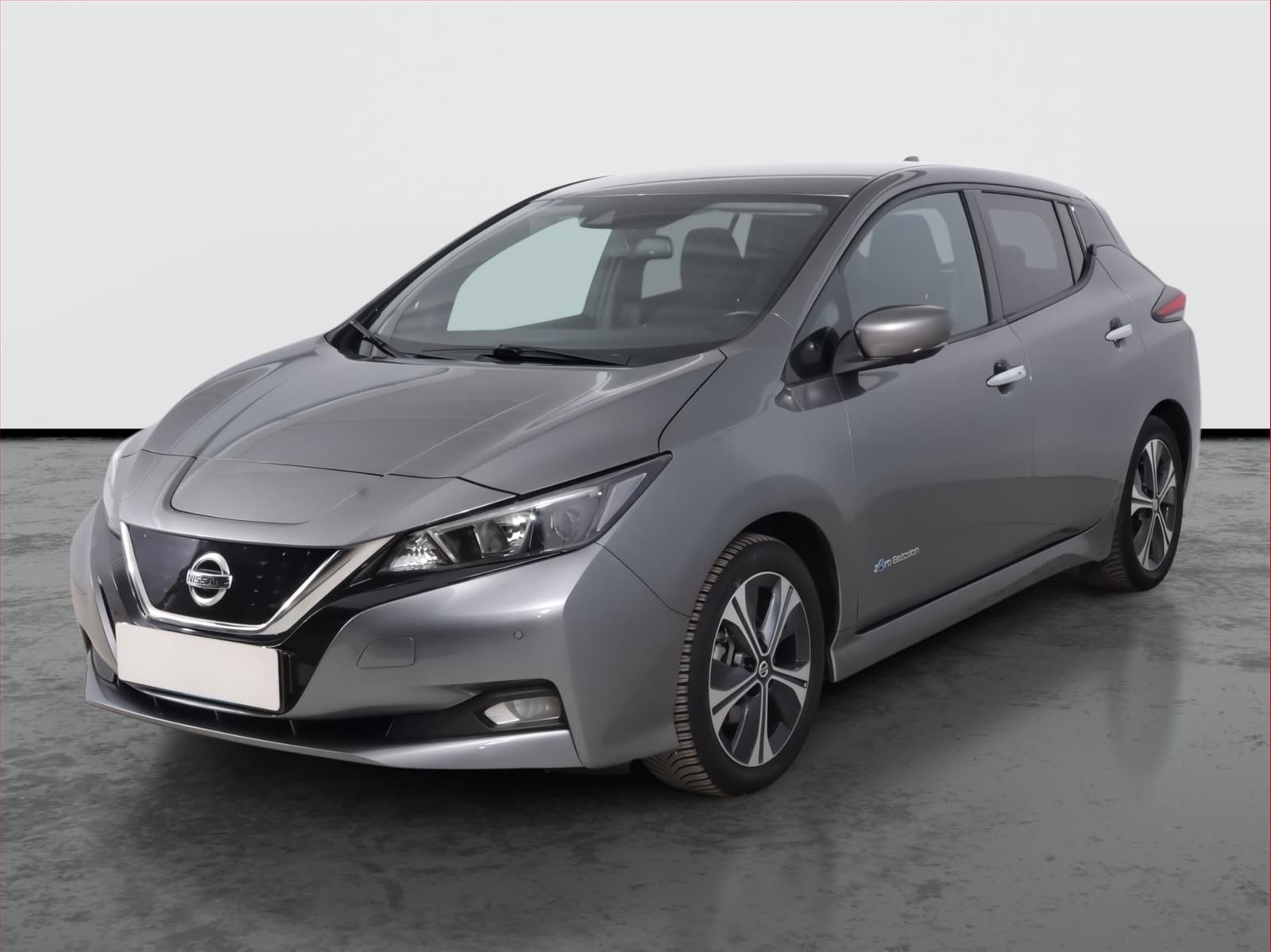 Nissan LEAF, 40 kWh, SoH 89%, Automat - fotka 2
